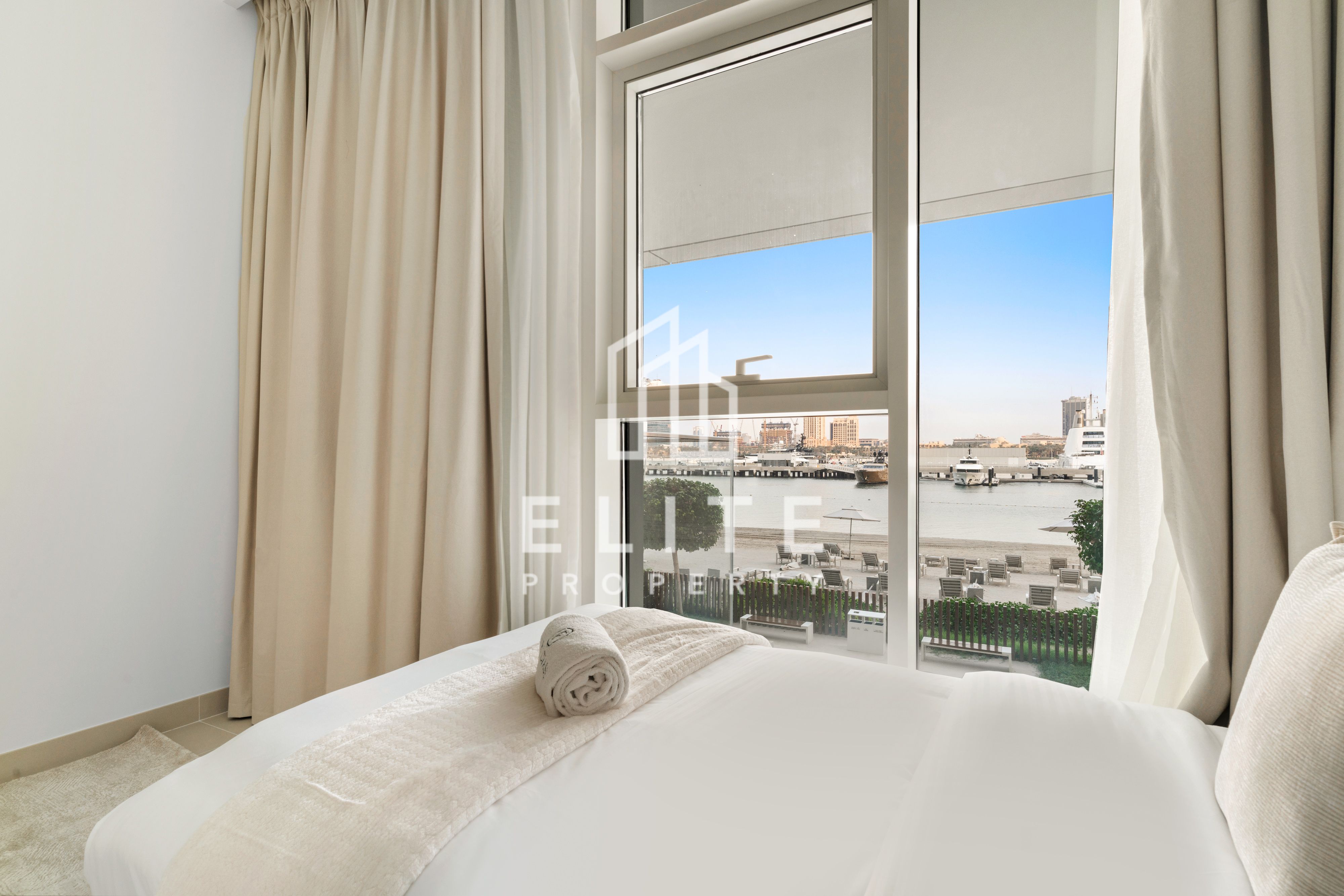 Rare Duplex & Beach Access I Marina Skyline Views