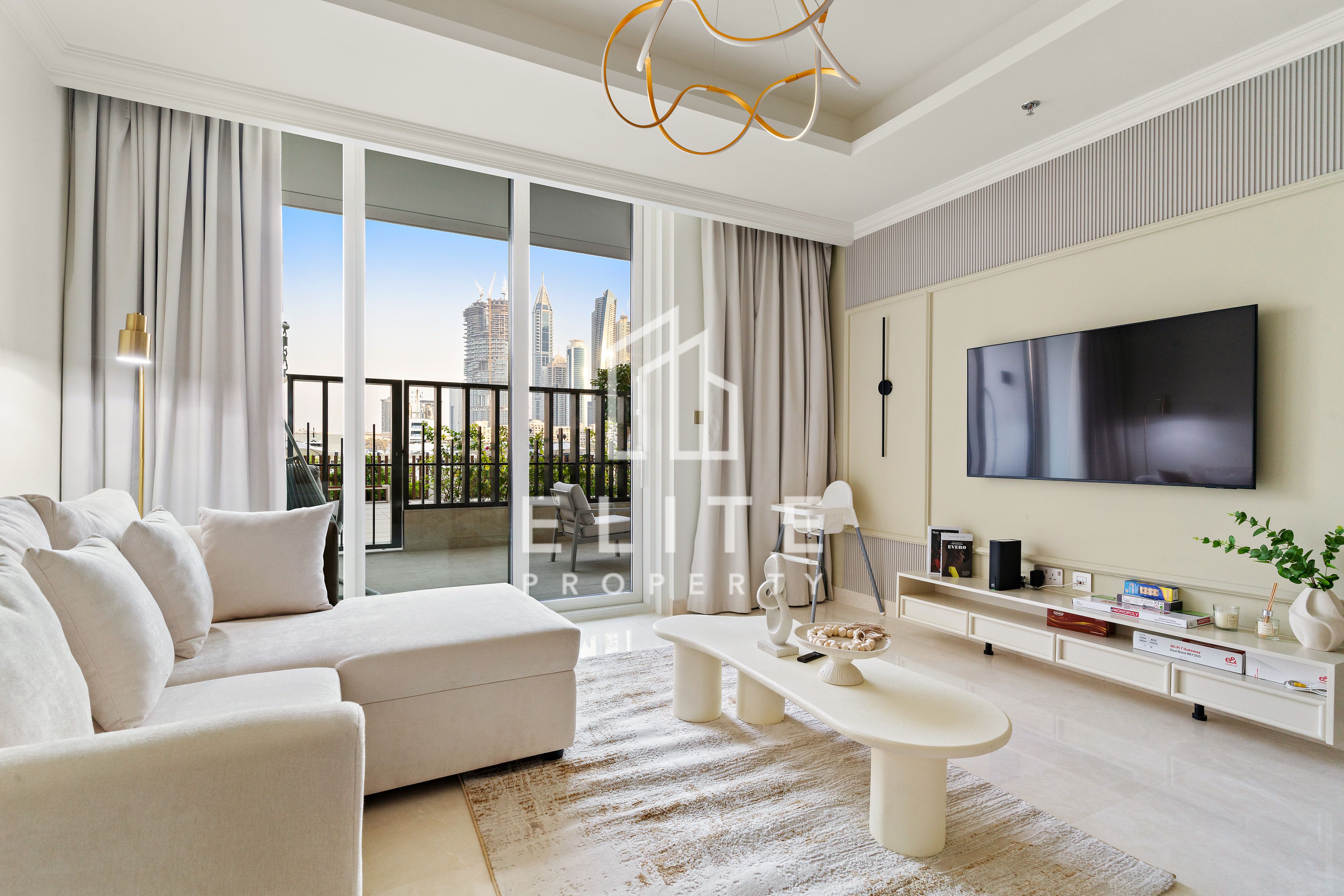 Rare Duplex & Beach Access I Marina Skyline Views