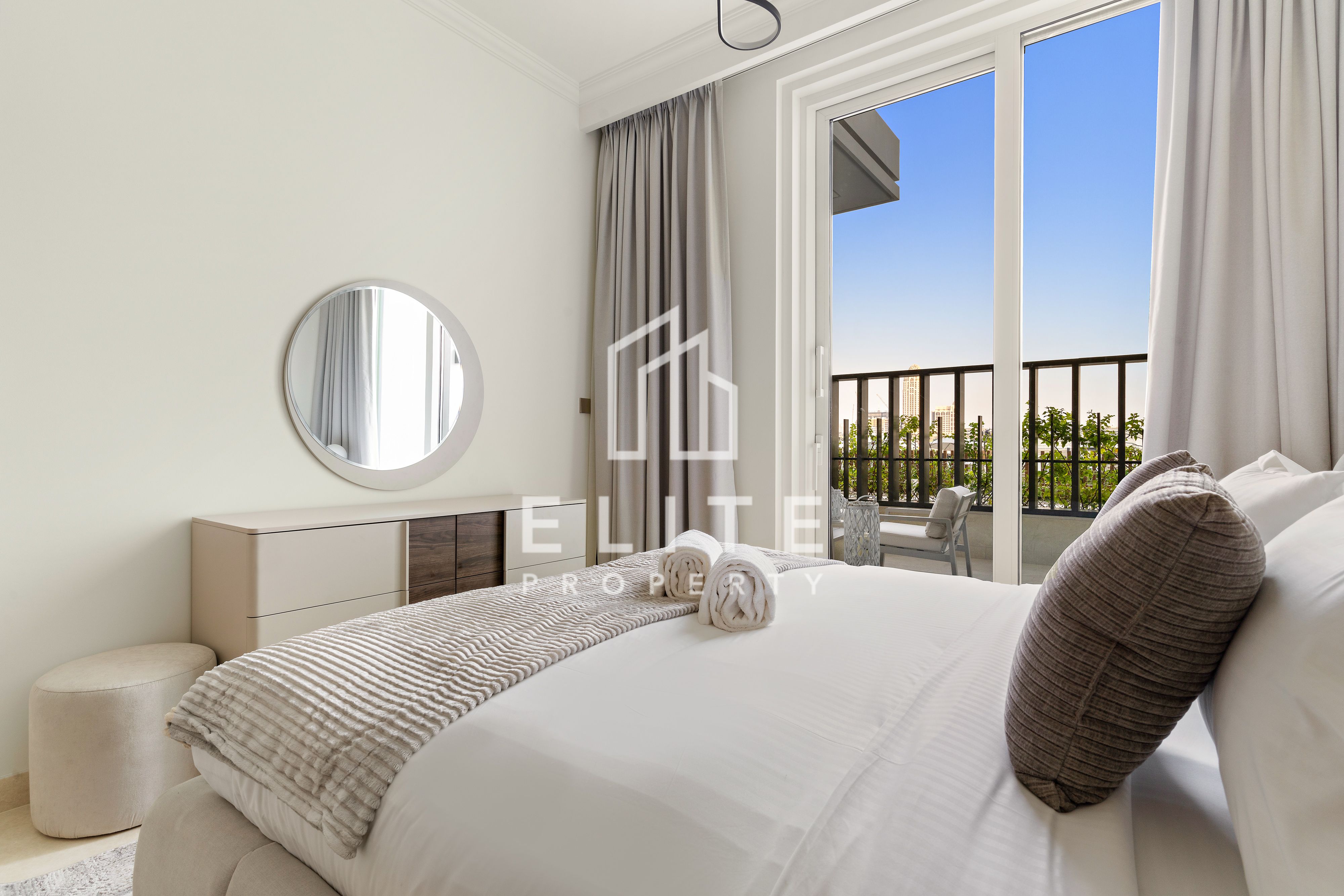 Rare Duplex & Beach Access I Marina Skyline Views