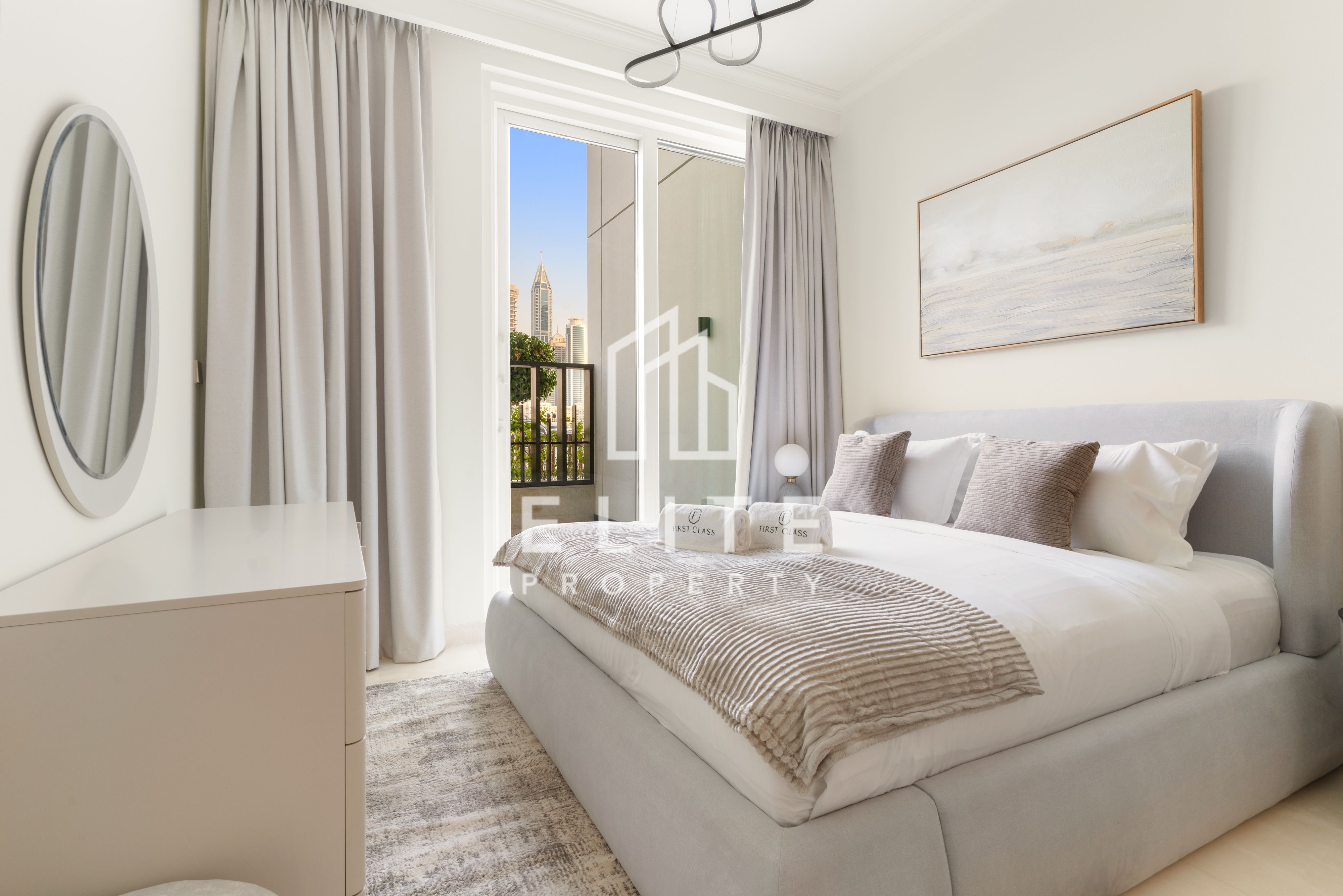 Rare Duplex & Beach Access I Marina Skyline Views