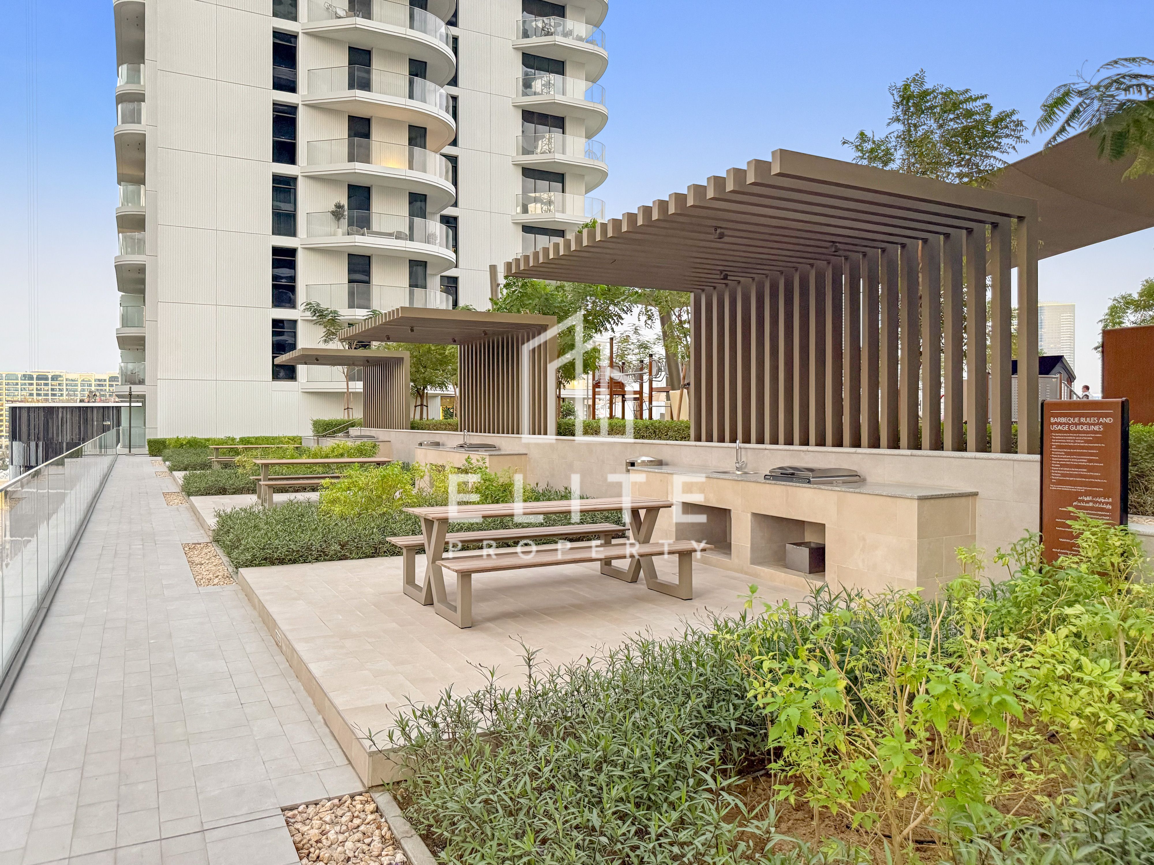 Rare Duplex & Beach Access I Marina Skyline Views