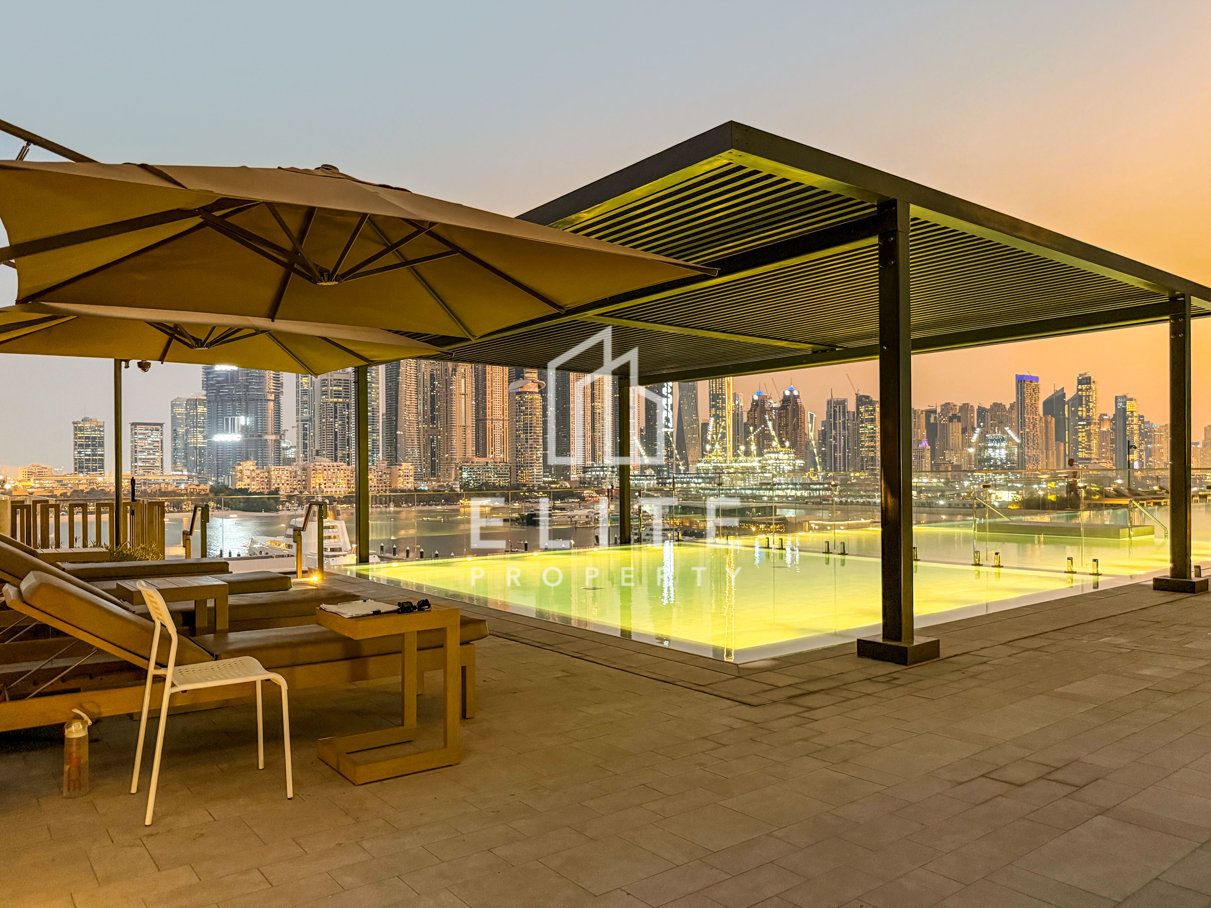 Rare Duplex & Beach Access I Marina Skyline Views