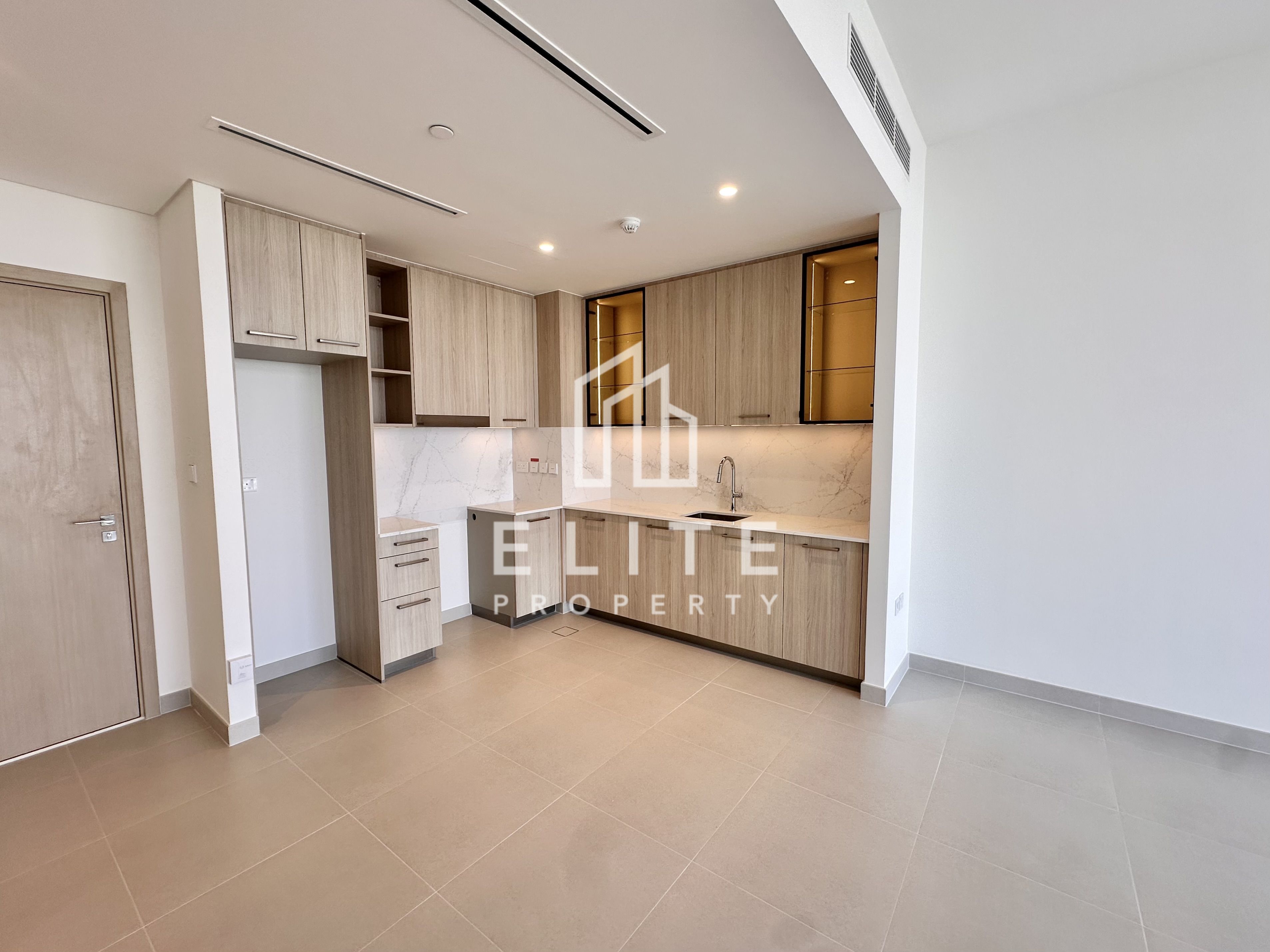TOP FLOOR, FULL GOLF COURSE VIEW, JUST HANDED OVER