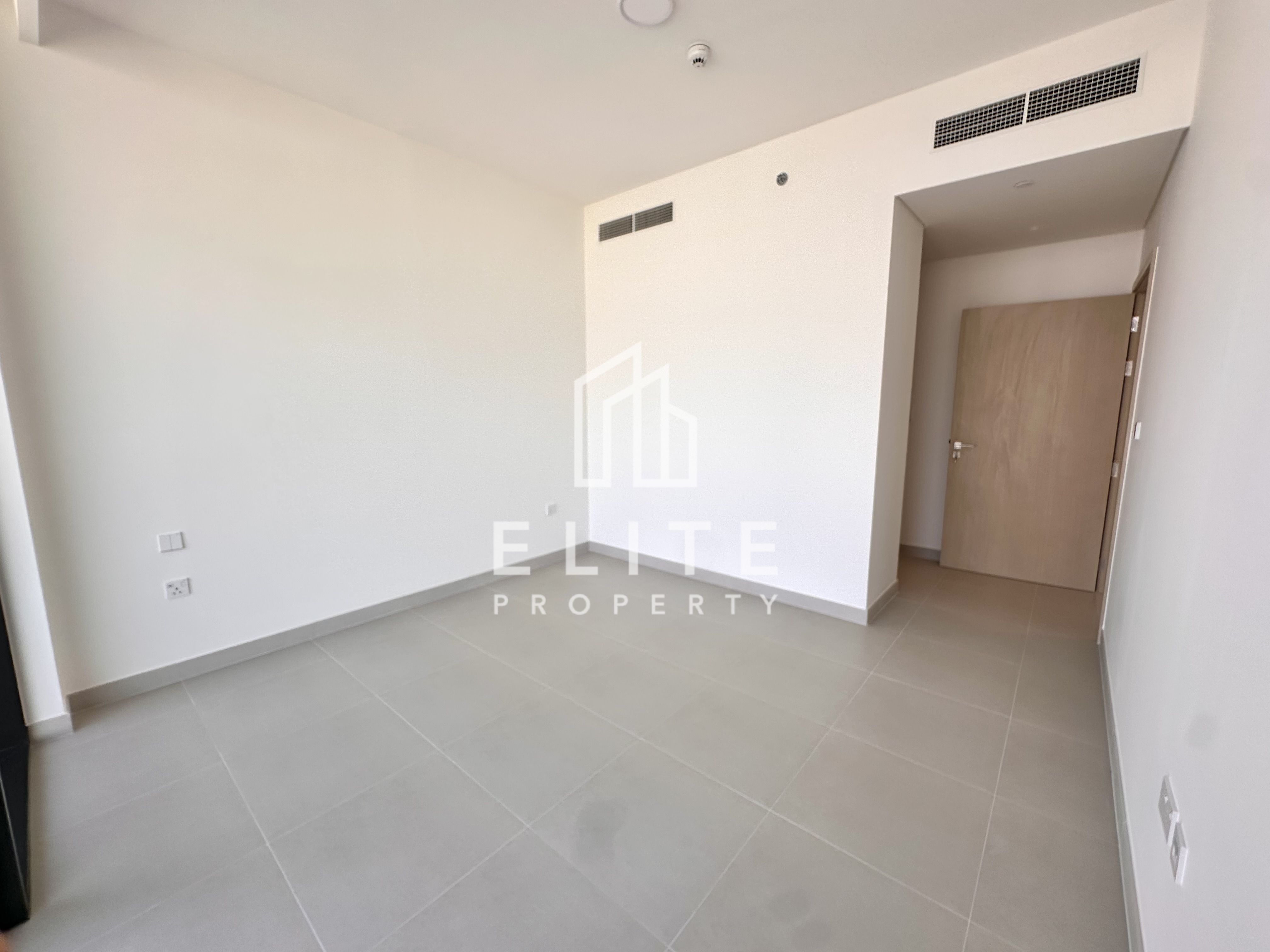TOP FLOOR, FULL GOLF COURSE VIEW, JUST HANDED OVER