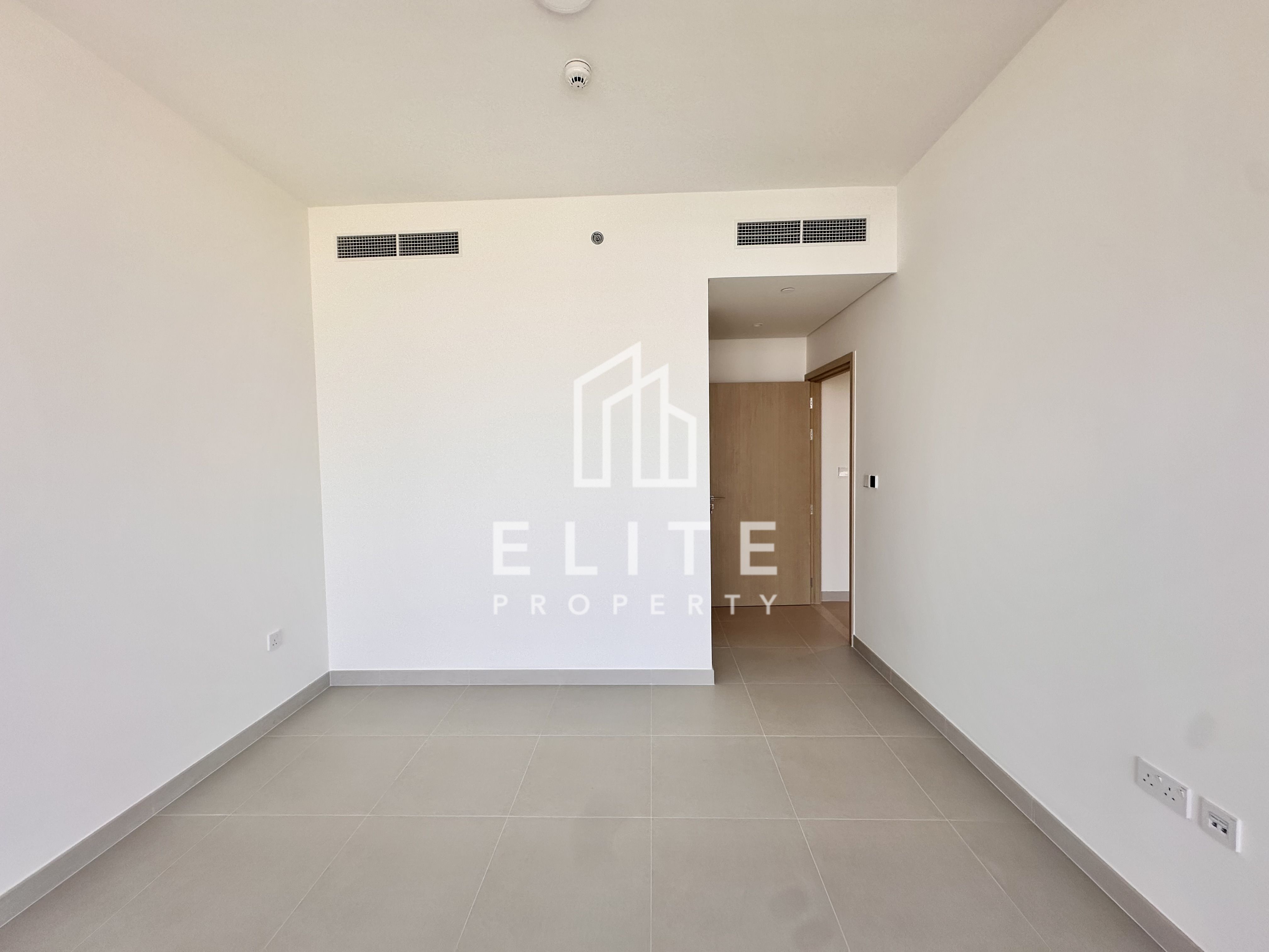 TOP FLOOR, FULL GOLF COURSE VIEW, JUST HANDED OVER