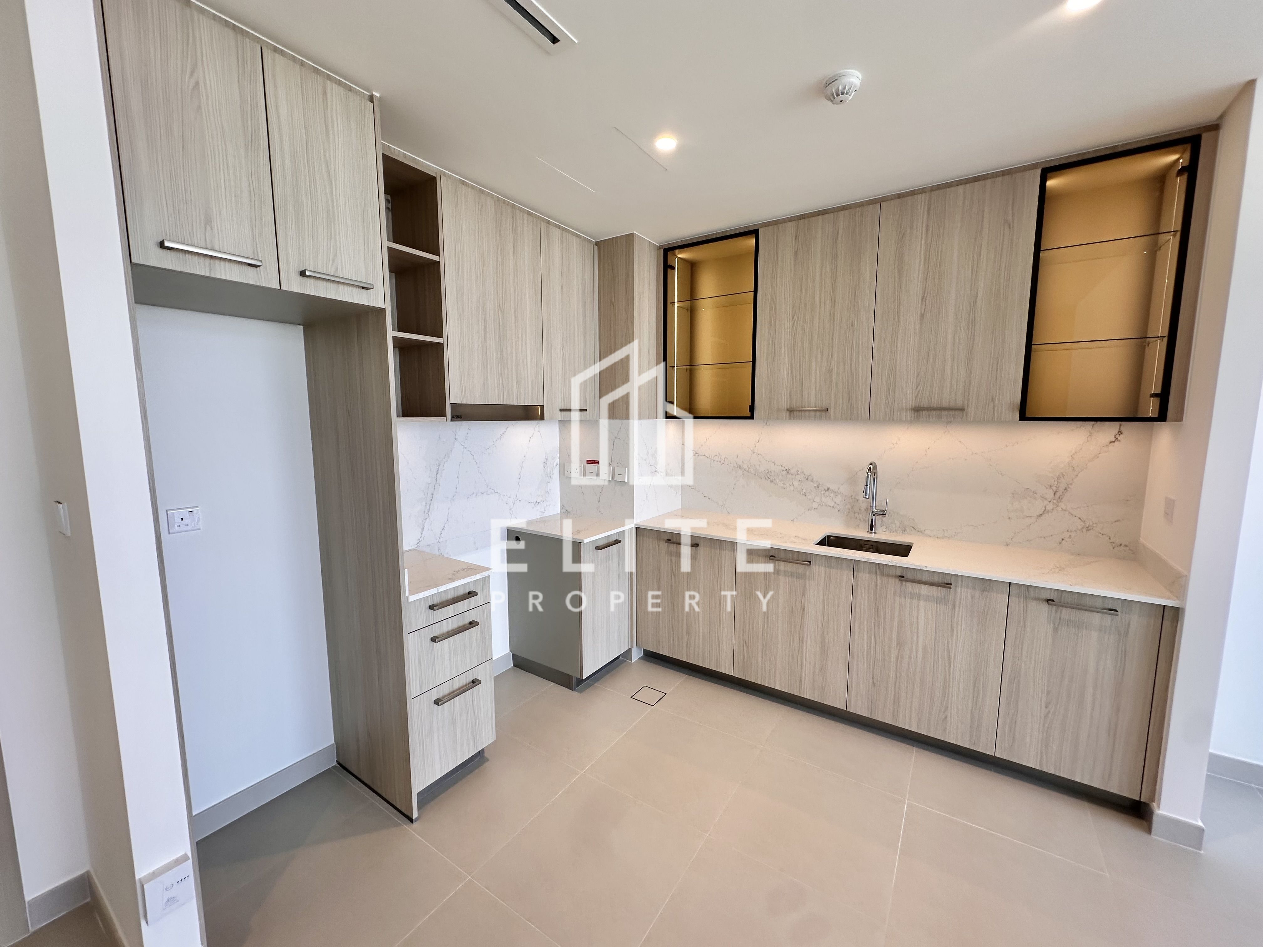 TOP FLOOR, FULL GOLF COURSE VIEW, JUST HANDED OVER