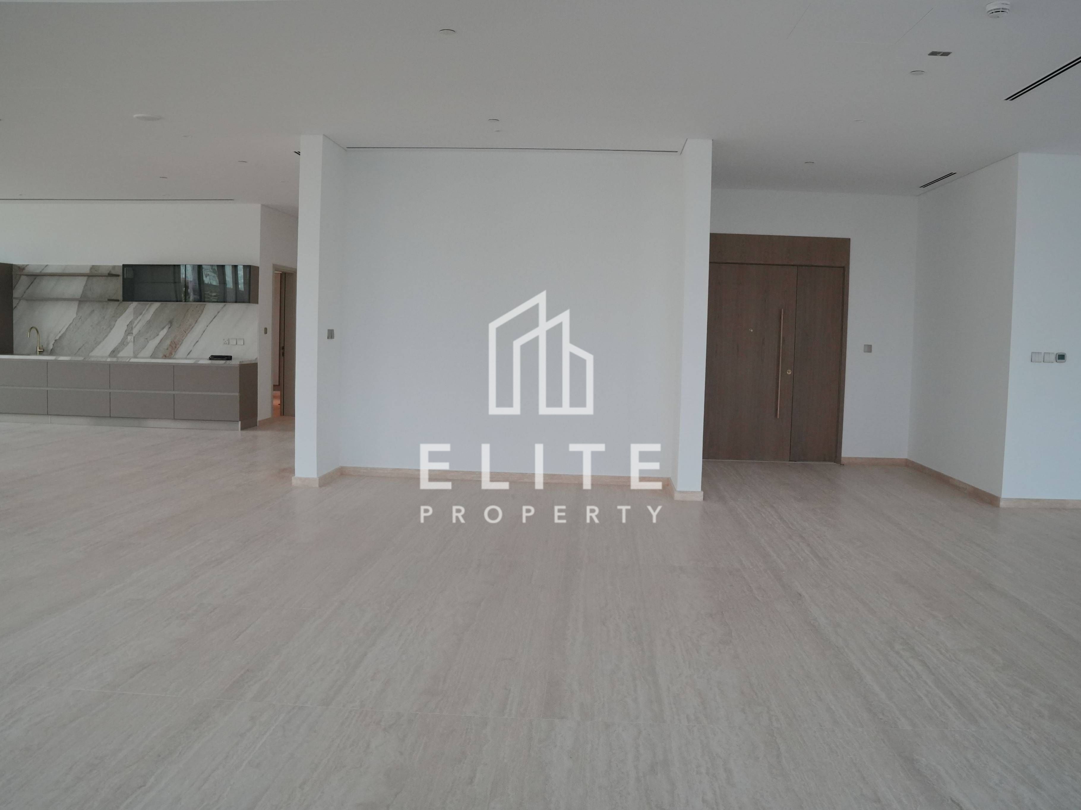 One of a Kind Beachfront Villa at Serenia Living | Private Pool | Palm Jumeirah