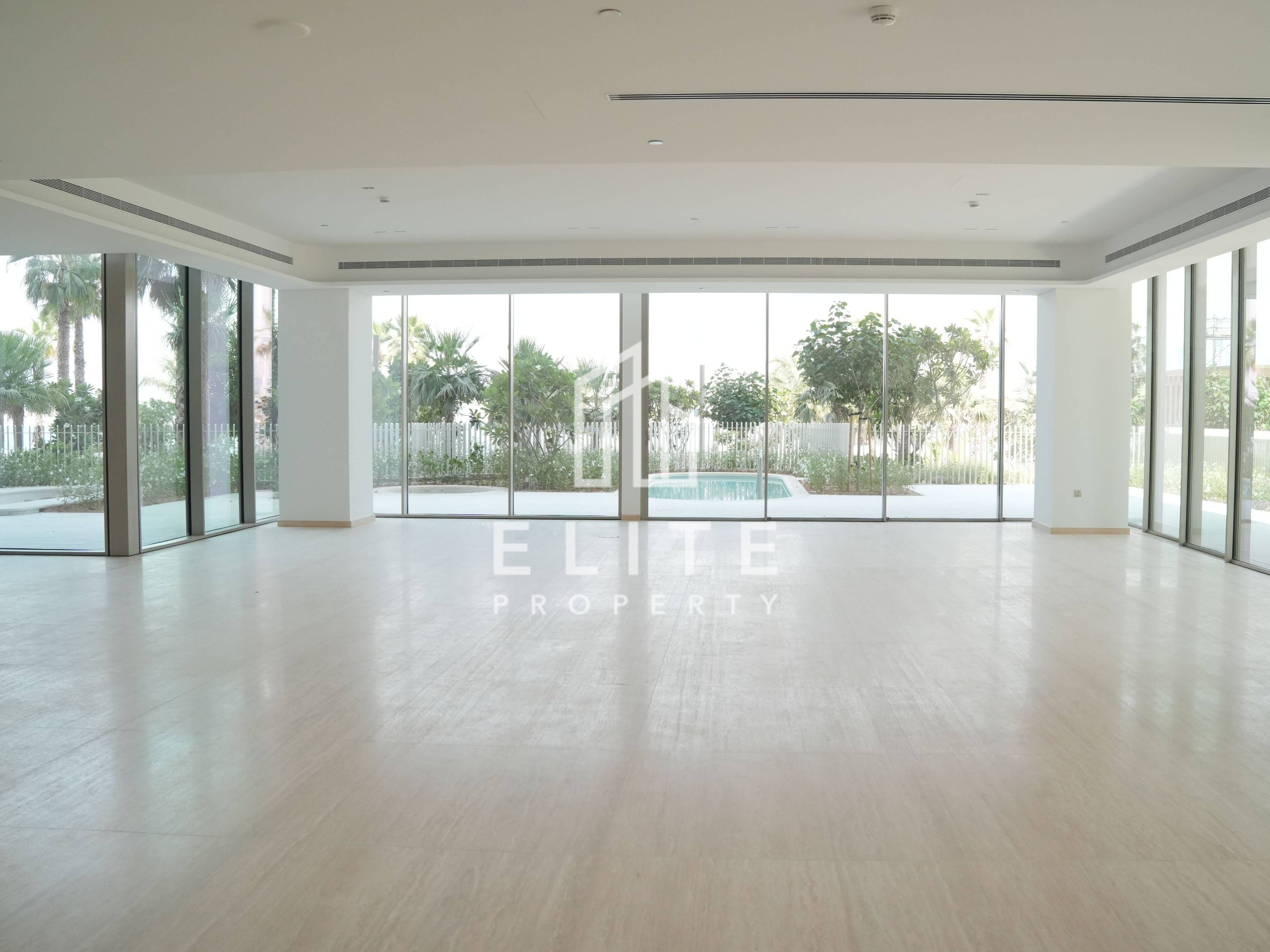 One of a Kind Beachfront Villa at Serenia Living | Private Pool | Palm Jumeirah