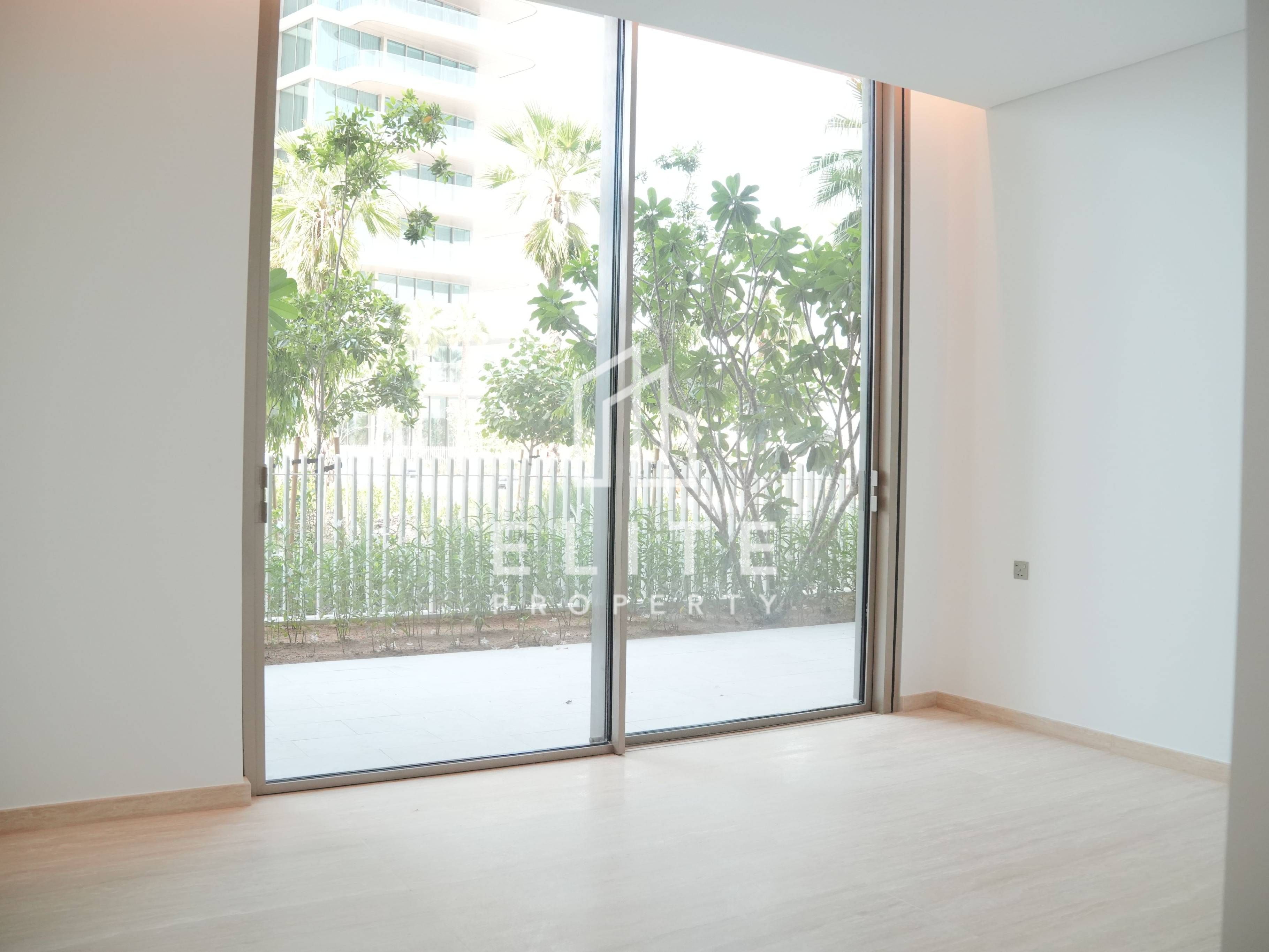 One of a Kind Beachfront Villa at Serenia Living | Private Pool | Palm Jumeirah