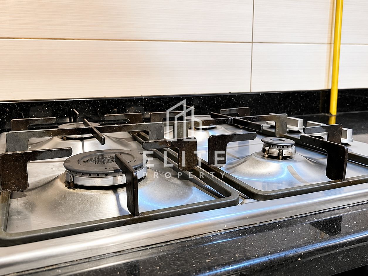 Corner Unit | Fully Furnished | Large I One cheque