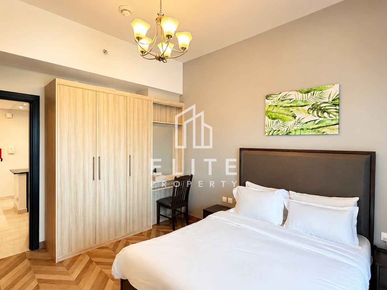 Corner Unit | Fully Furnished | Large I One cheque
