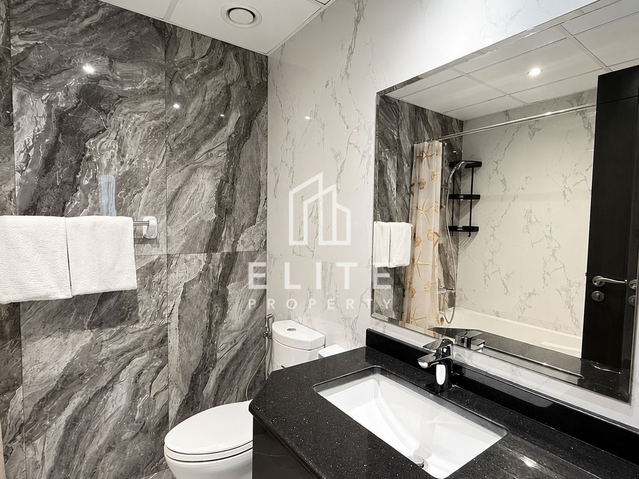 Corner Unit | Fully Furnished | Large I One cheque