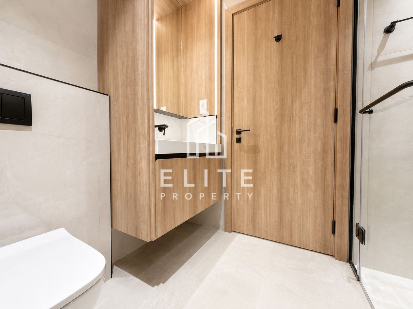 Corner Layout | + Maids Room | High End Finish