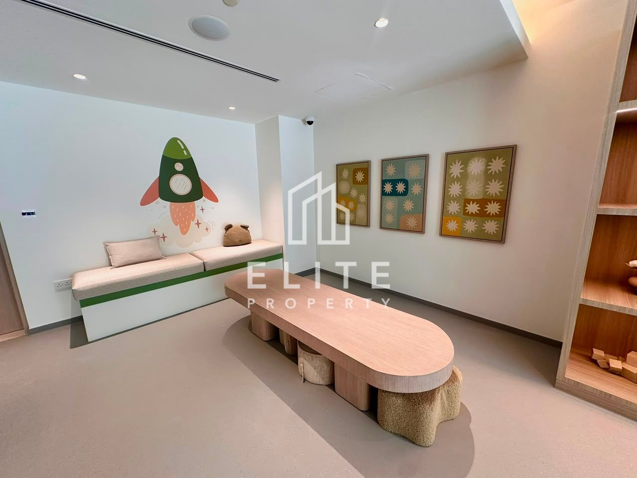 LUXURY BRAND NEW | HUGE TERRACE | BUILT IN KITCHEN