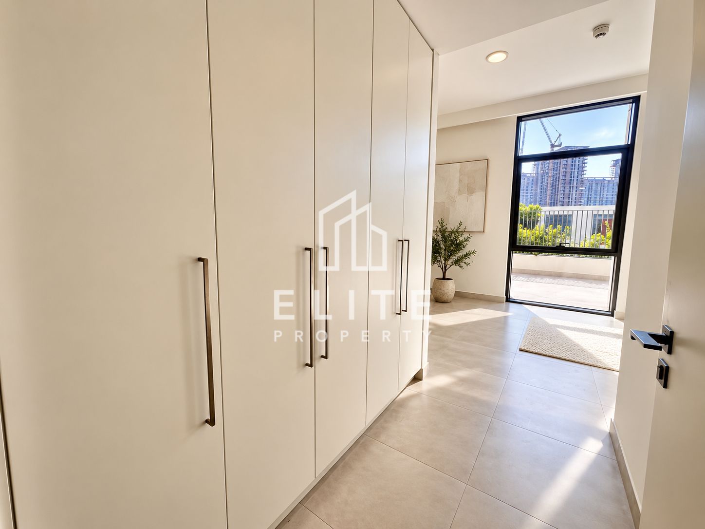 LUXURY BRAND NEW | HUGE TERRACE | BUILT IN KITCHEN