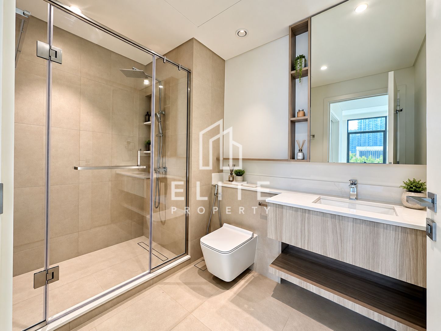 LUXURY BRAND NEW | HUGE TERRACE | BUILT IN KITCHEN