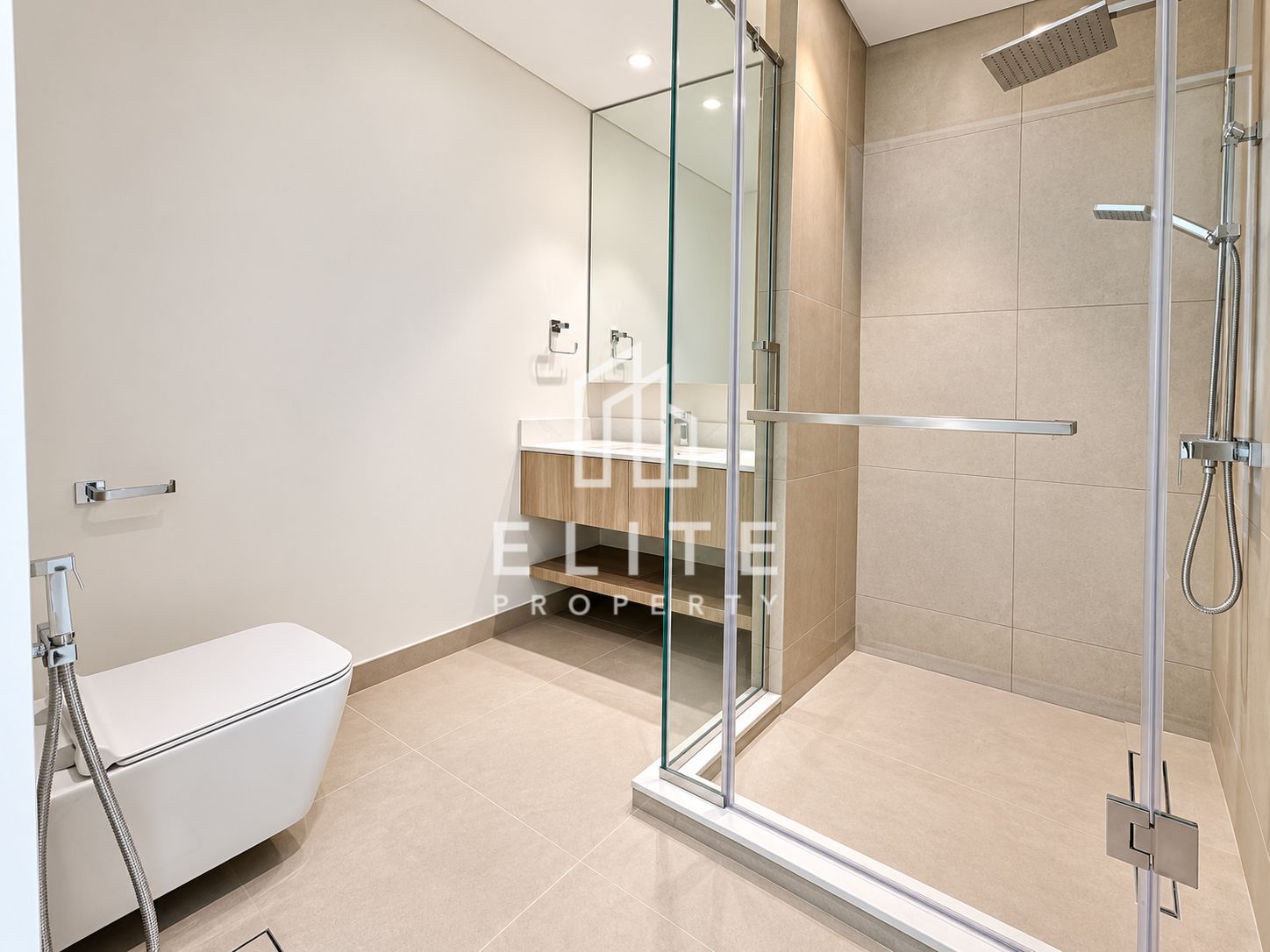 LUXURY BRAND NEW | HUGE TERRACE | BUILT IN KITCHEN