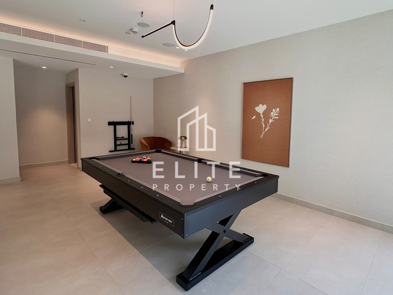 BRAND NEW READY | SPACIOUS | BUILT IN KITCHEN