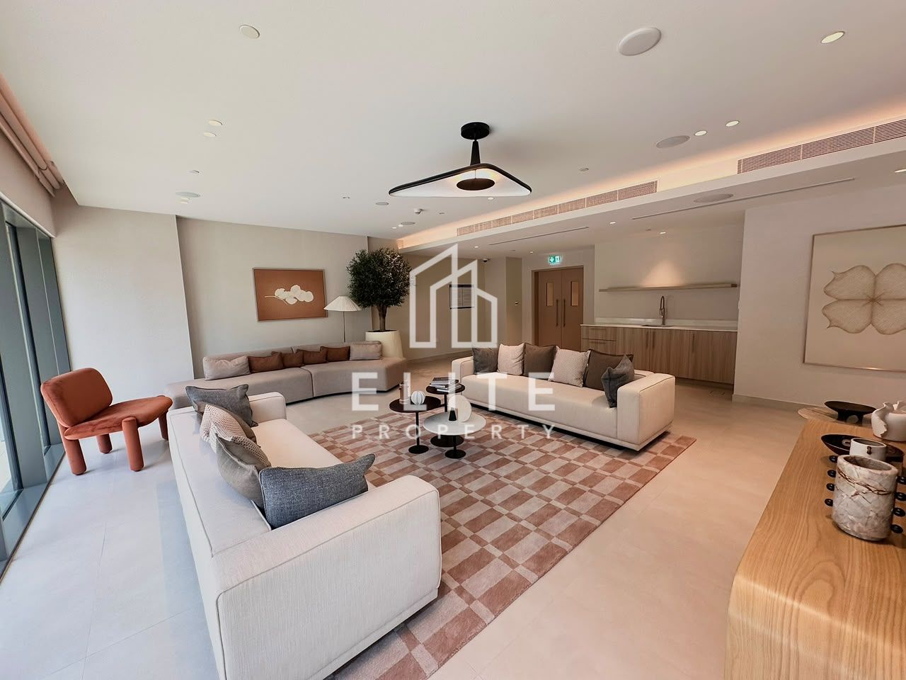 BRAND NEW READY | SPACIOUS | BUILT IN KITCHEN