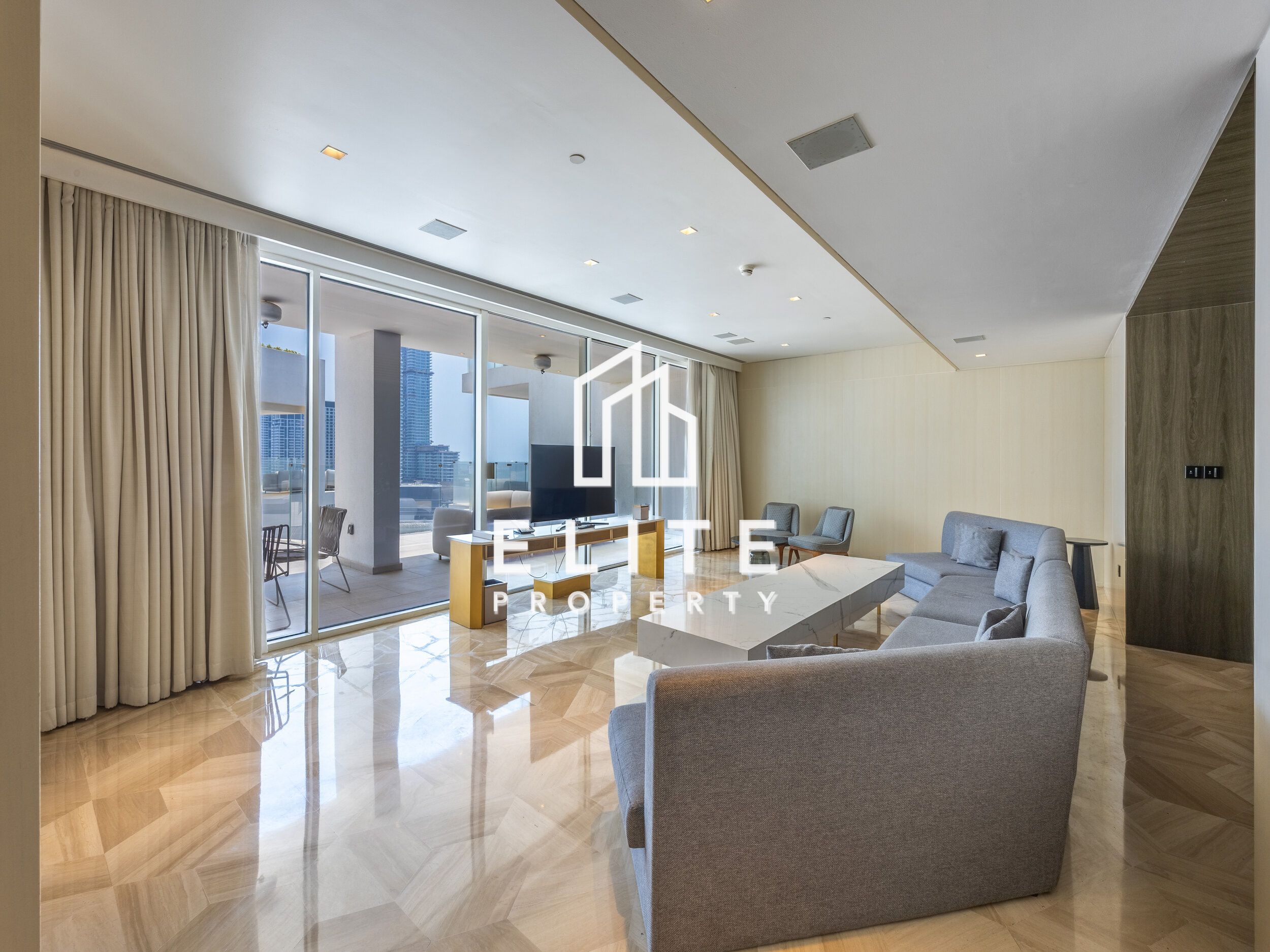Luxury | Palm Living | Penthouse