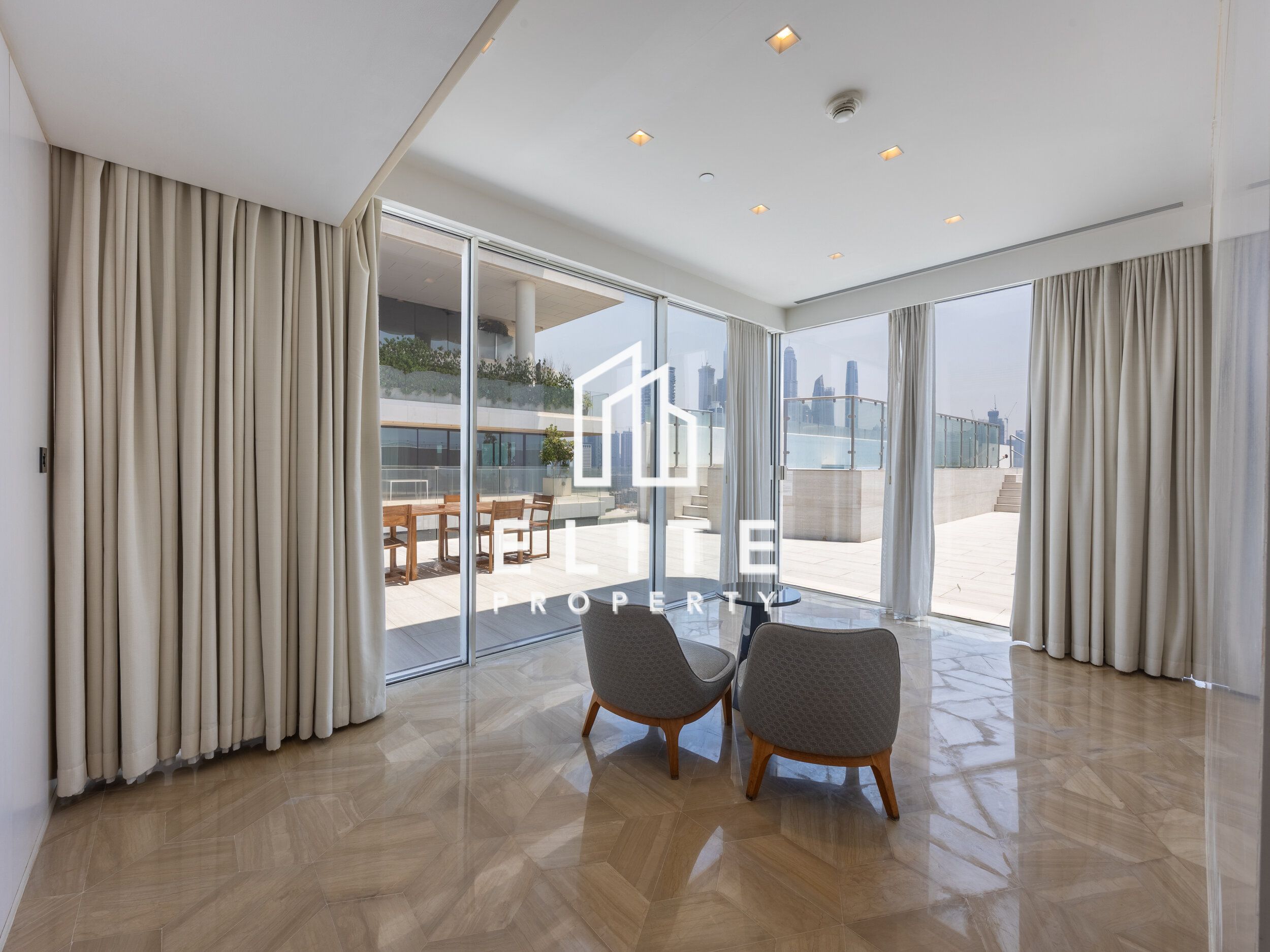 Luxury | Palm Living | Penthouse