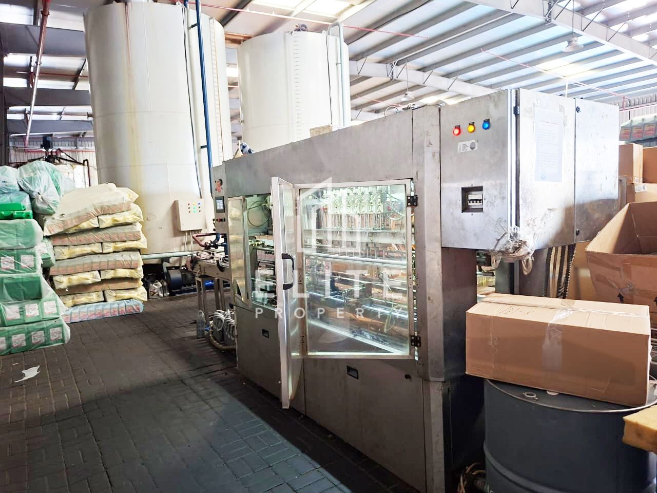 FULLY OPERATIONAL OIL LUBRICANT  FACTORY in EMIRATES OF UM AL QUWAIN for sale at AED 12,000,000