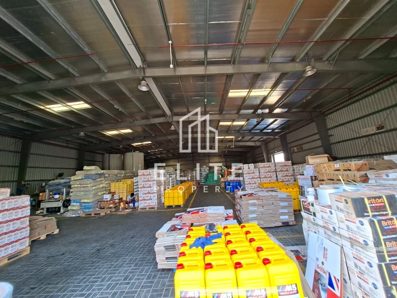 FULLY OPERATIONAL OIL LUBRICANT  FACTORY in EMIRATES OF UM AL QUWAIN for sale at AED 12,000,000