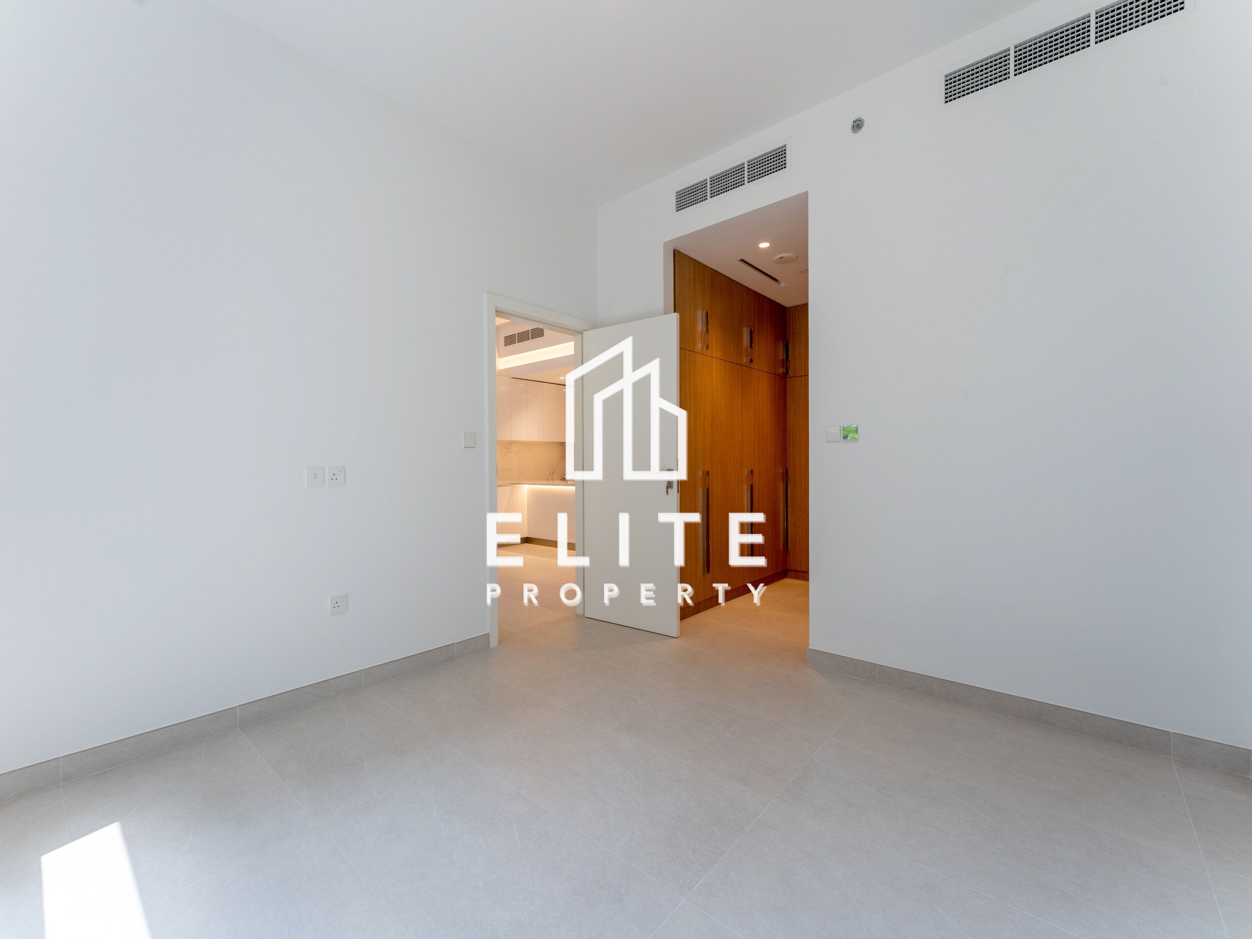 Fully Furnished Upon Request I NEW I Mid Floor