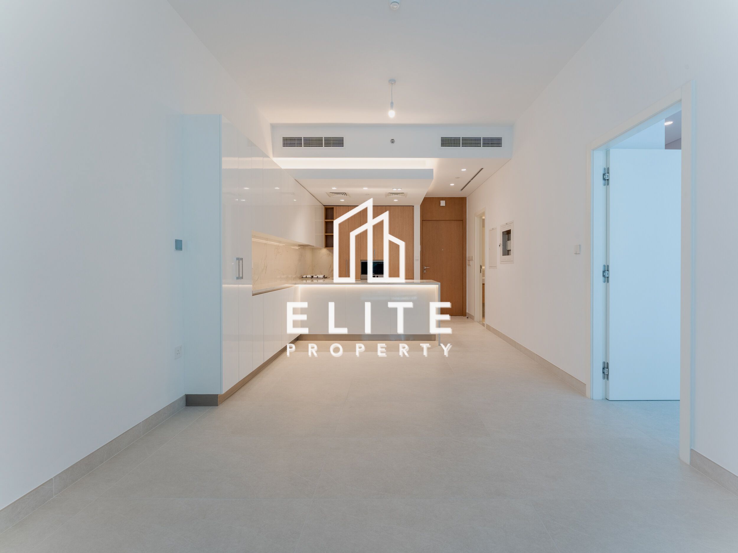 Fully Furnished Upon Request I NEW I Mid Floor
