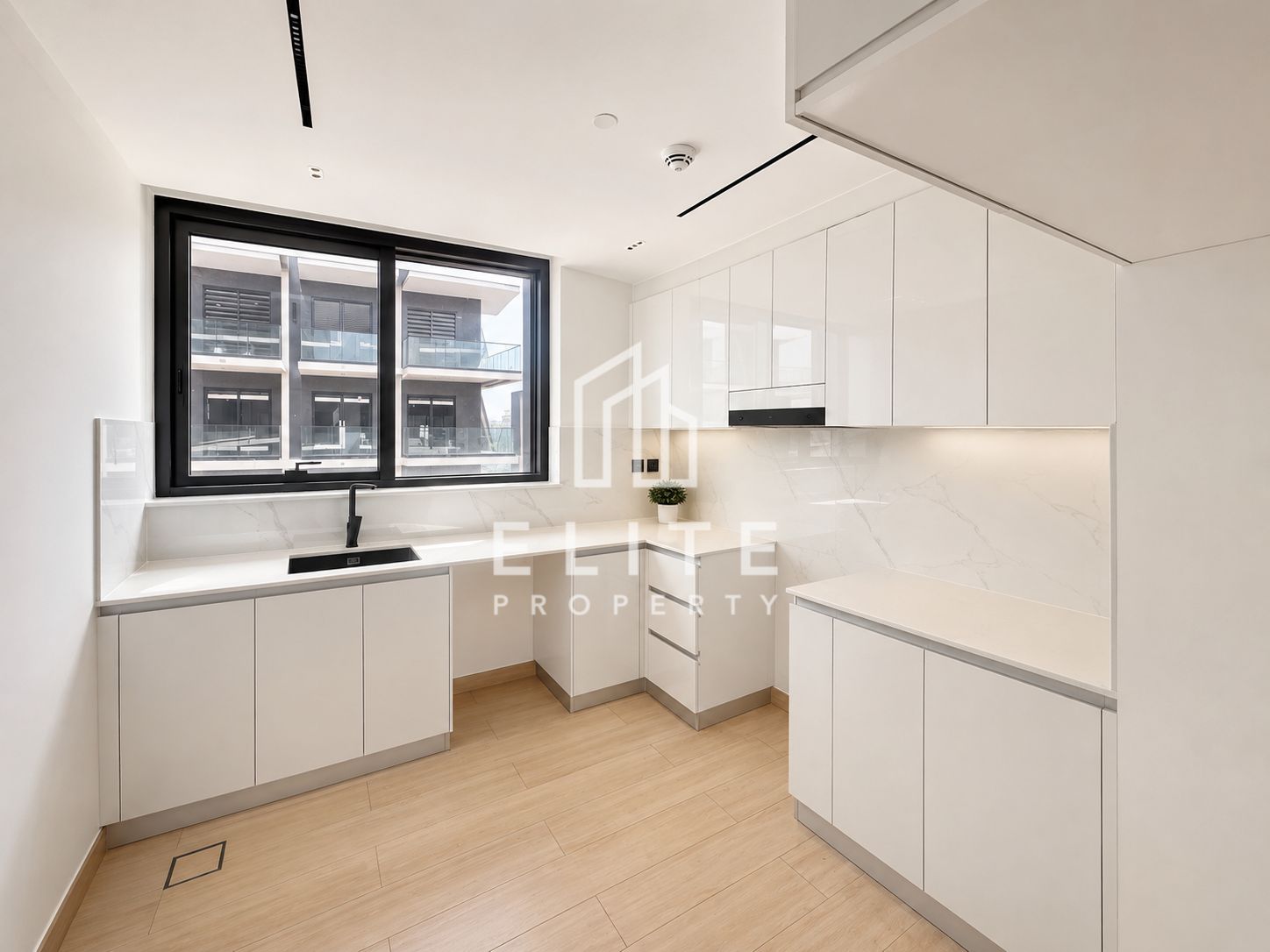 HIGH FLOOR | CORNER UNIT | MARINA VIEWS