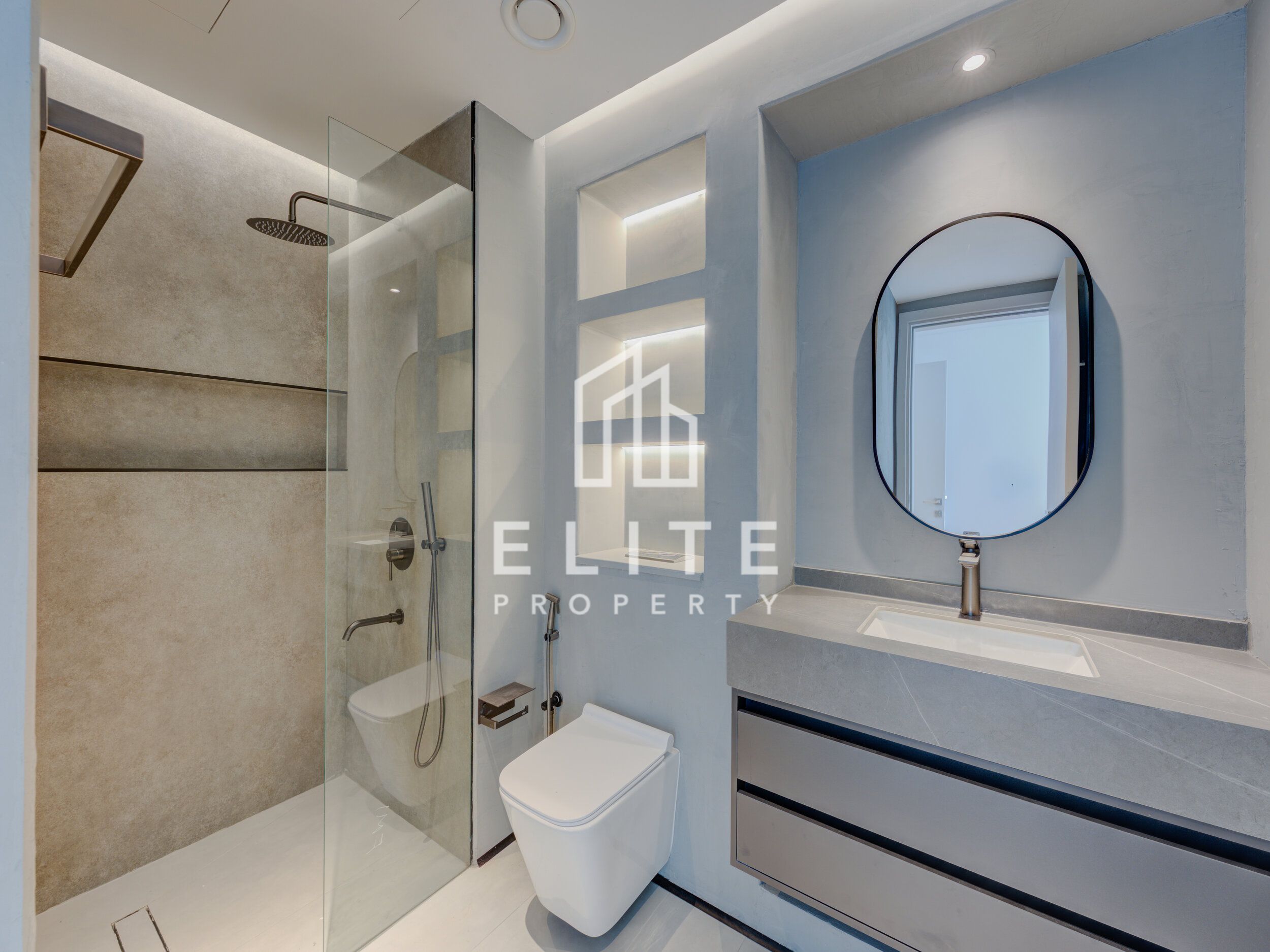 VACANT ON TRANFER | UPGRADED | BIG LAYOUT