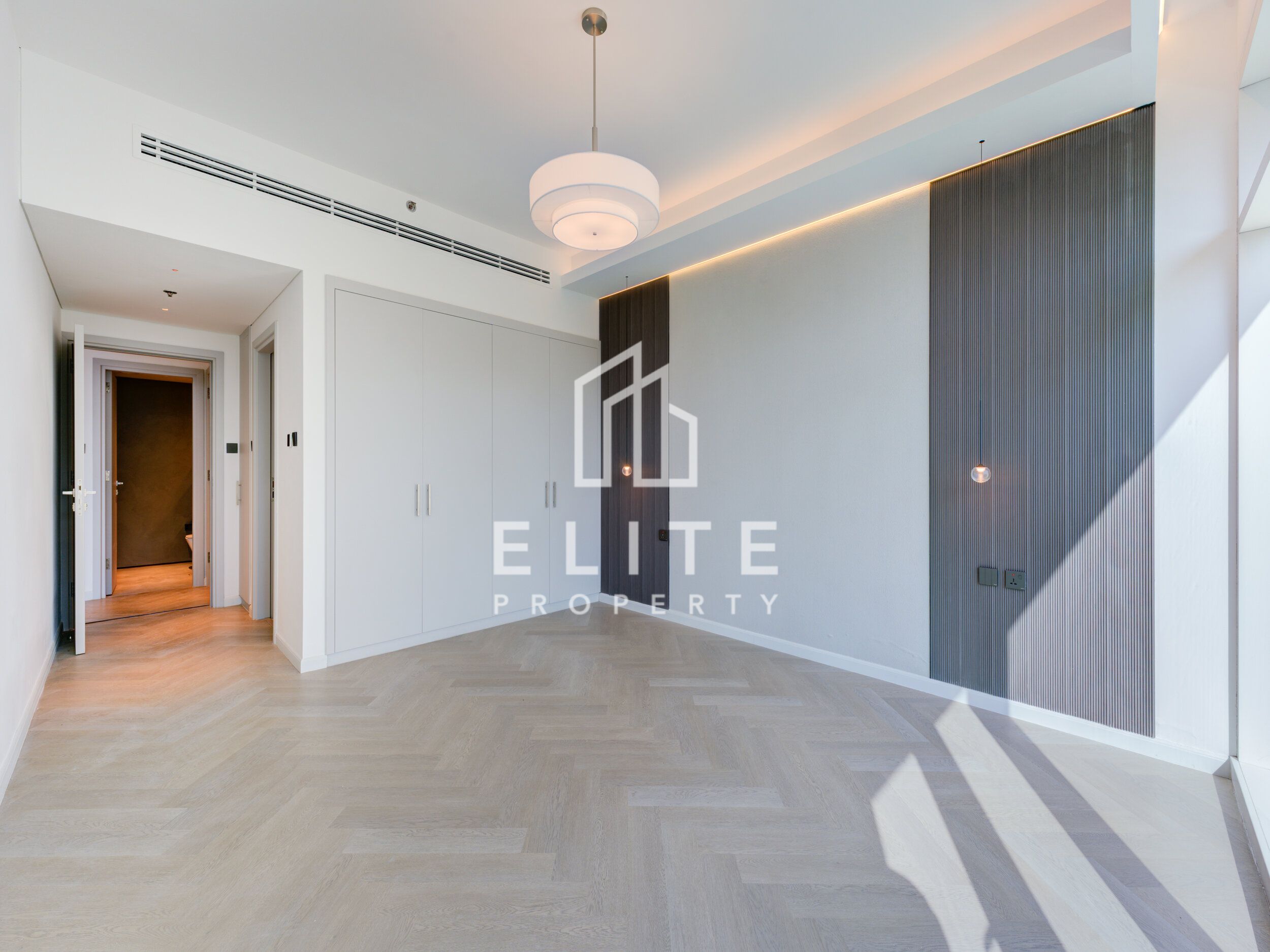 VACANT ON TRANFER | UPGRADED | BIG LAYOUT