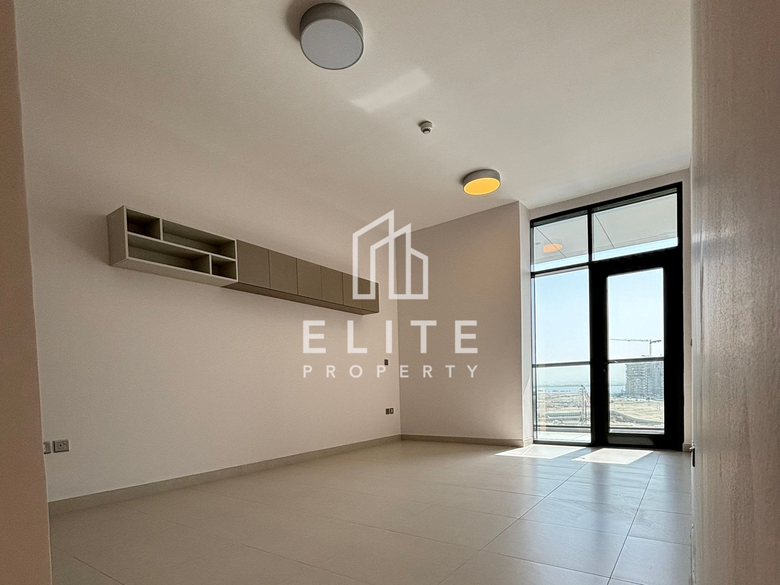 BIG LAYOUT | FLEXIBLE CHEQUES| CORNER UNIT