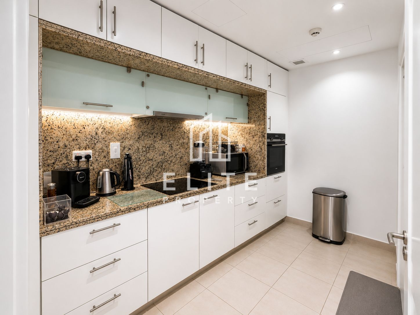 Upgraded 1 BR | High Floor | Large Layout