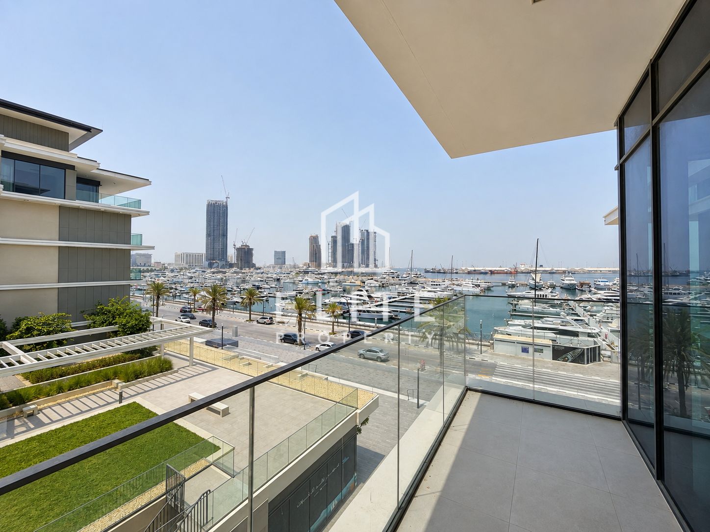 Corner Layout | Low Rise Building | Sea View