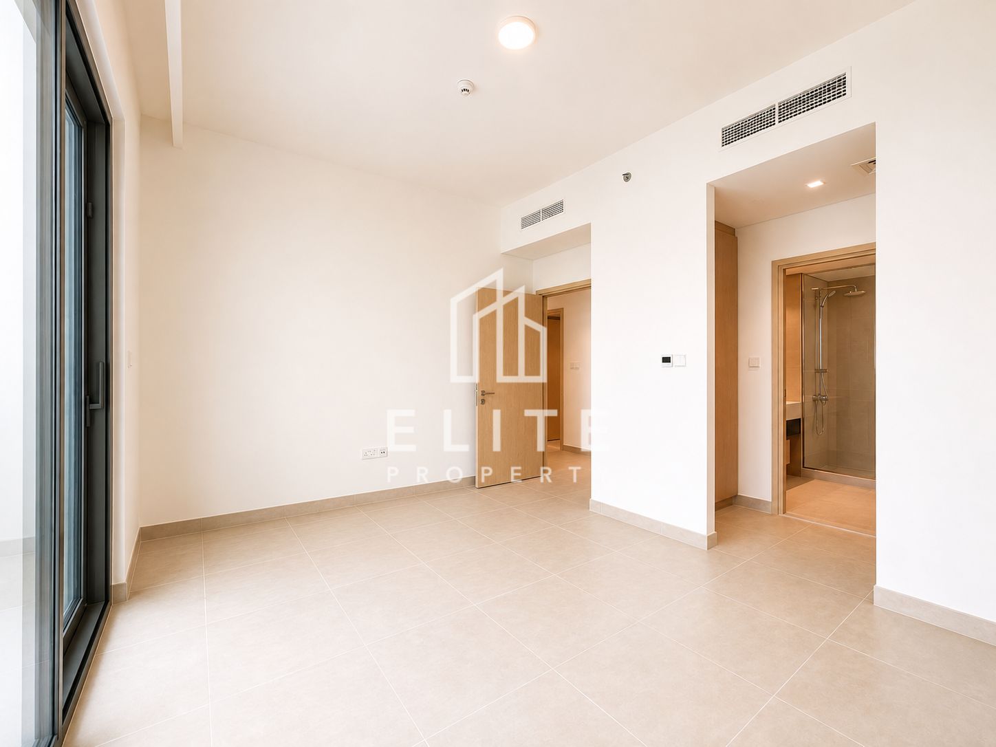 Corner Layout | Low Rise Building | Sea View