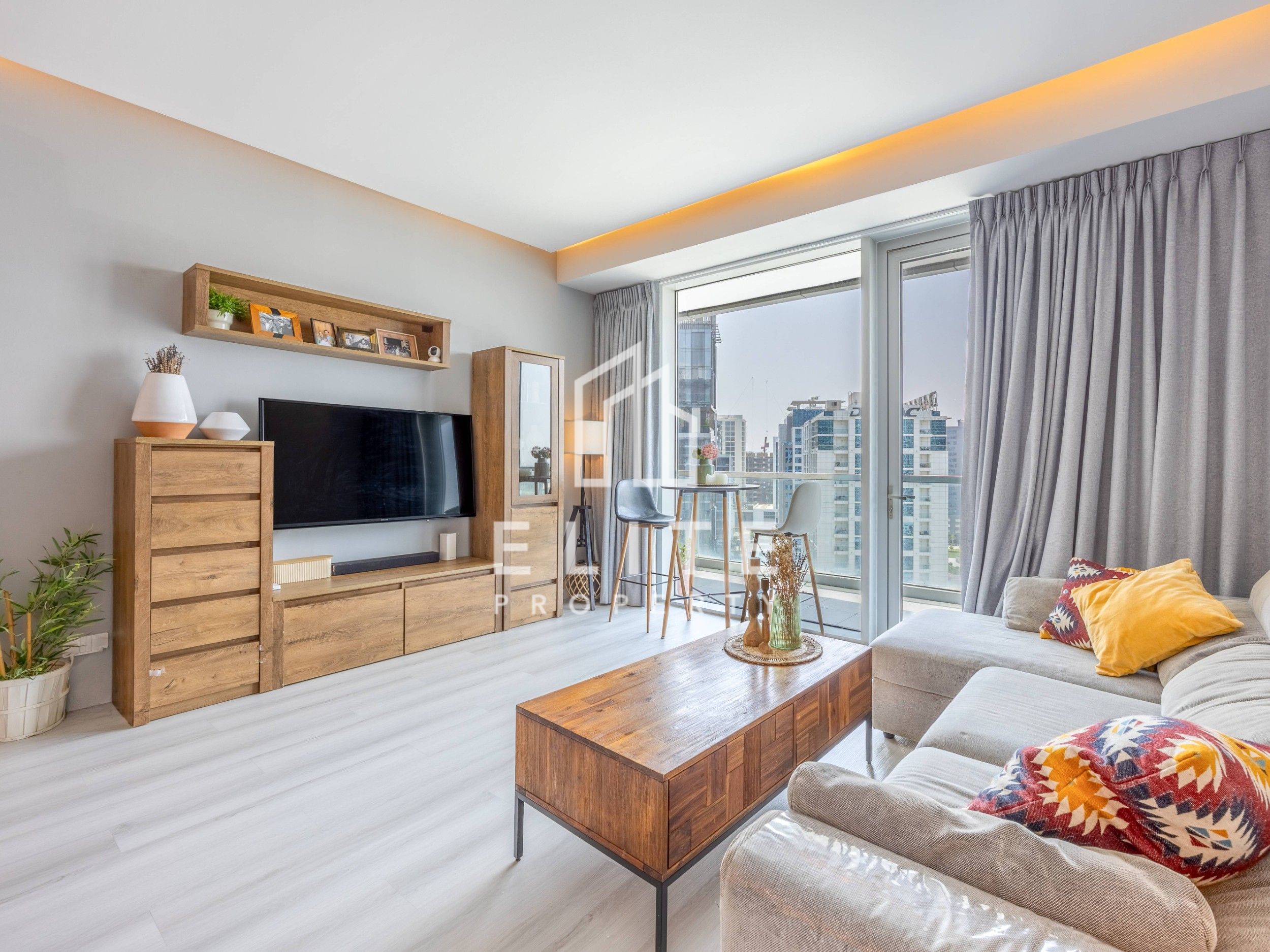 Fully Upgraded | Business bay | Park View
