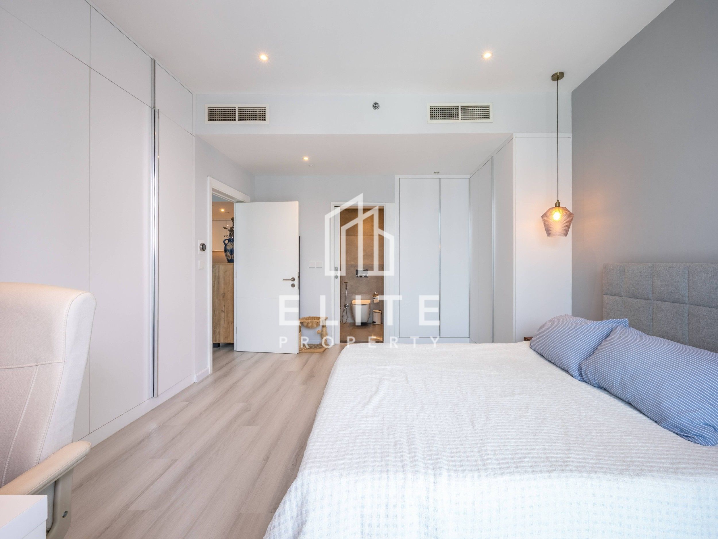 Fully Upgraded | Business bay | Park View
