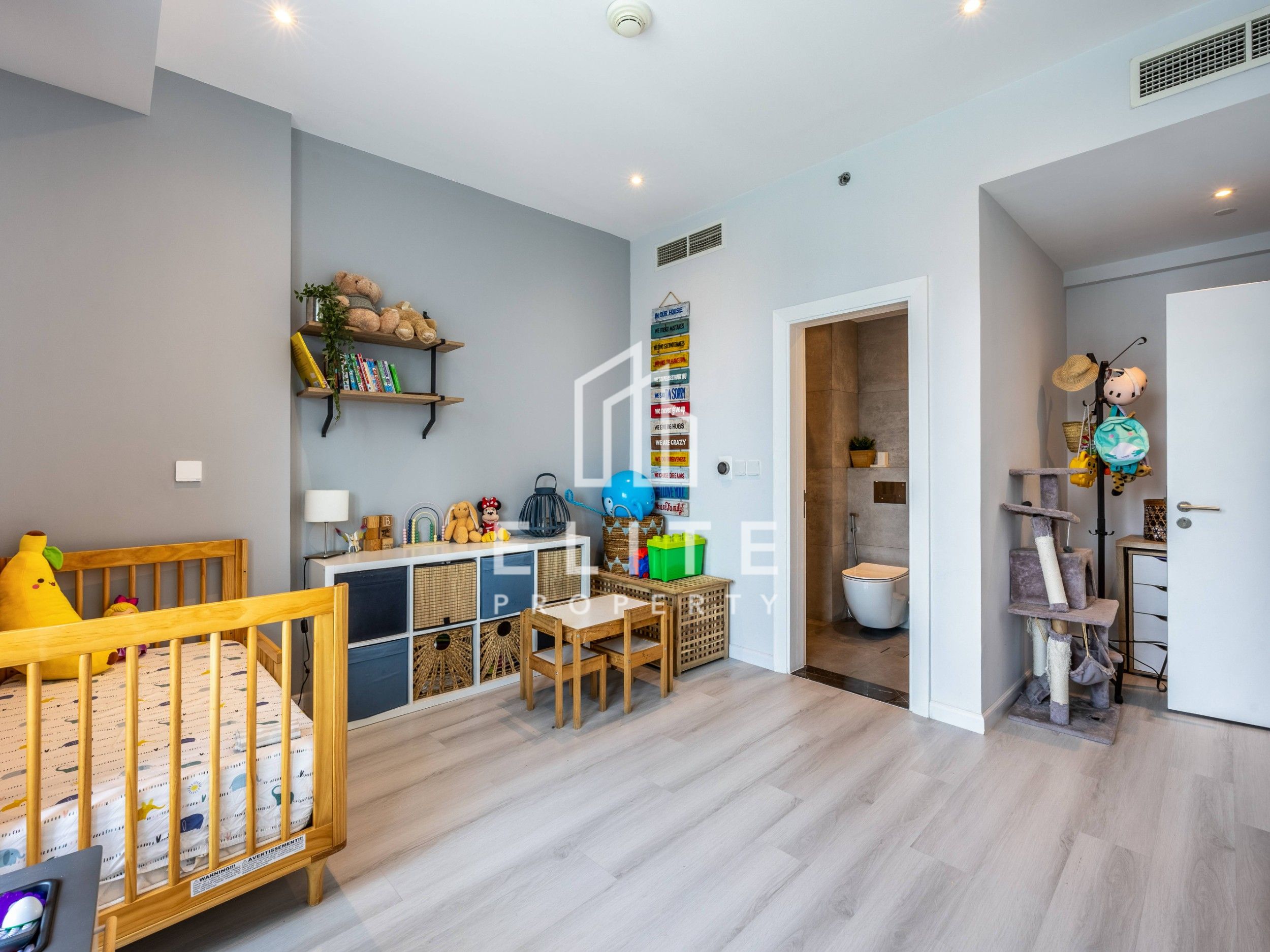 Fully Upgraded | Business bay | Park View