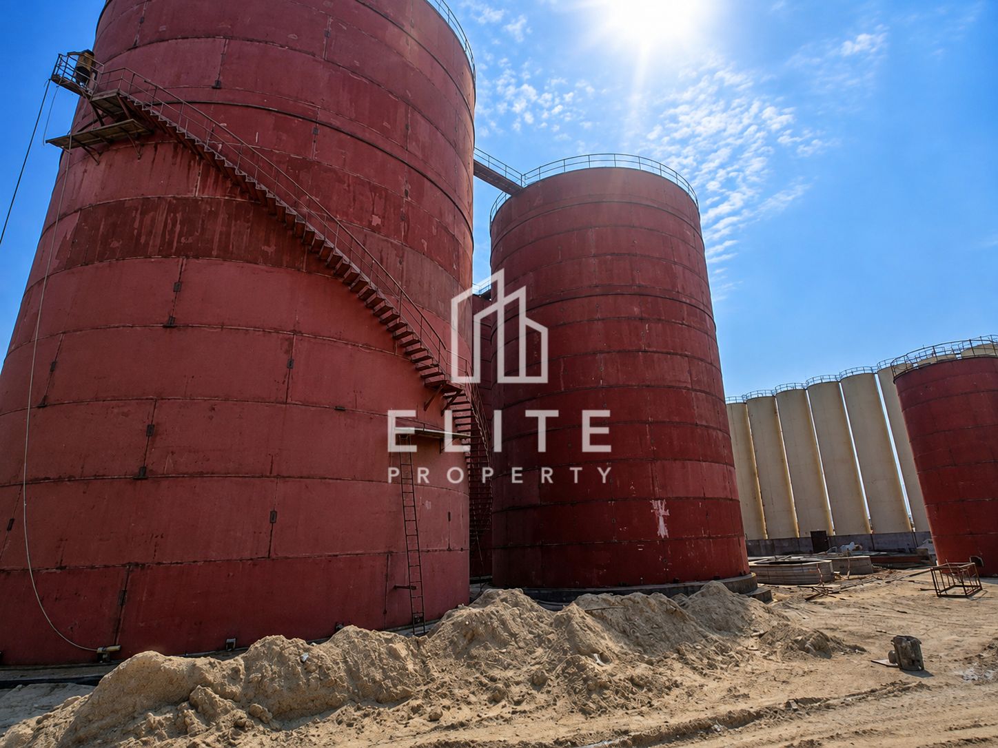 CRUDE OIL TERMINAL INVESTMENT PROPOSAL – 52,000 CBM Capacity  Sales asking price:  AED 55,000,000 / $ 15,000,000 (USD) Sharjah Free Zone, Hamriyah Zone 1, UAE
