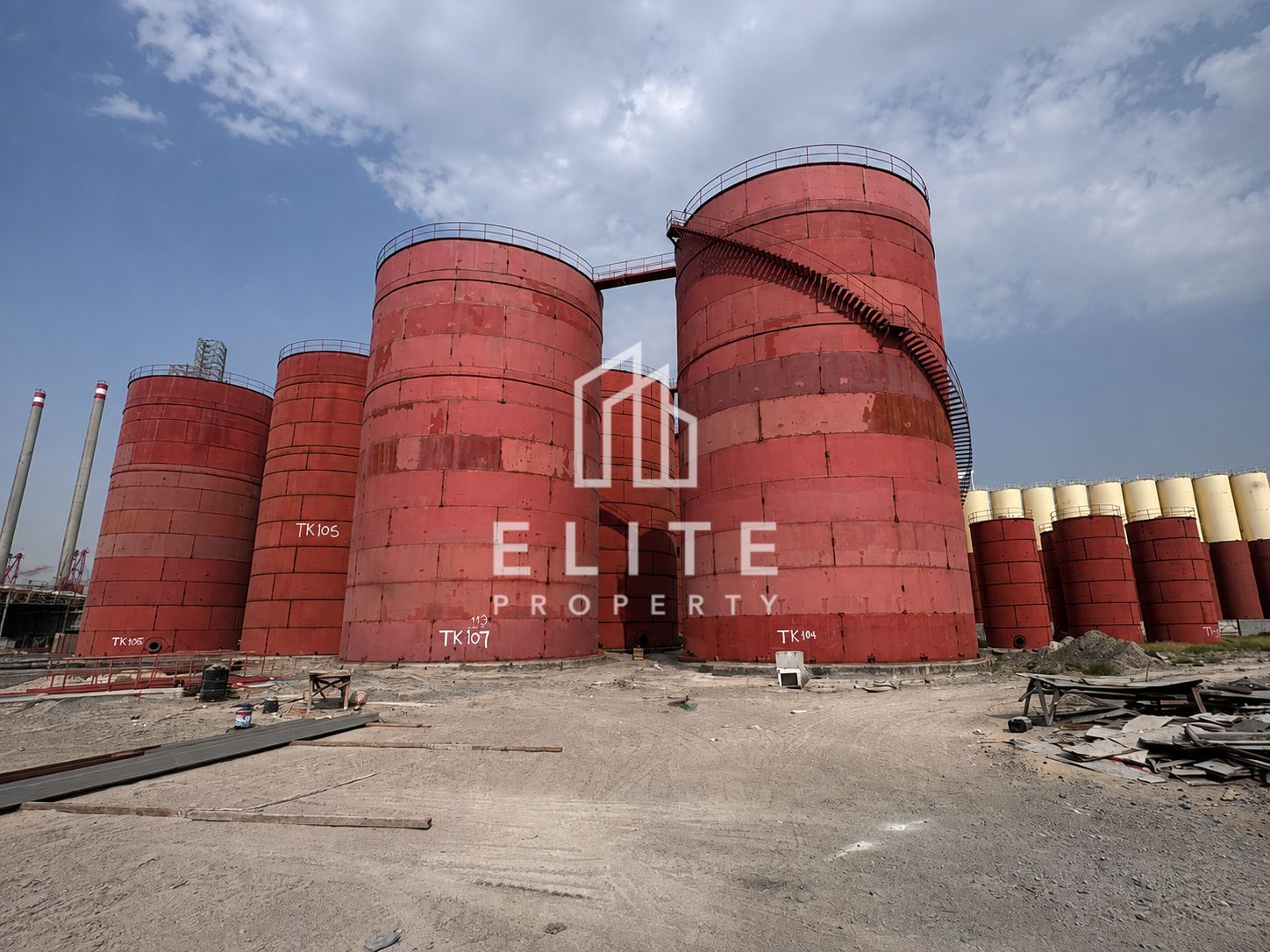 CRUDE OIL TERMINAL INVESTMENT PROPOSAL – 52,000 CBM Capacity  Sales asking price:  AED 55,000,000 / $ 15,000,000 (USD) Sharjah Free Zone, Hamriyah Zone 1, UAE