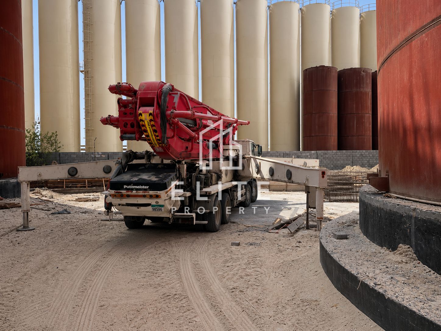 CRUDE OIL TERMINAL INVESTMENT PROPOSAL – 52,000 CBM Capacity  Sales asking price:  AED 55,000,000 / $ 15,000,000 (USD) Sharjah Free Zone, Hamriyah Zone 1, UAE
