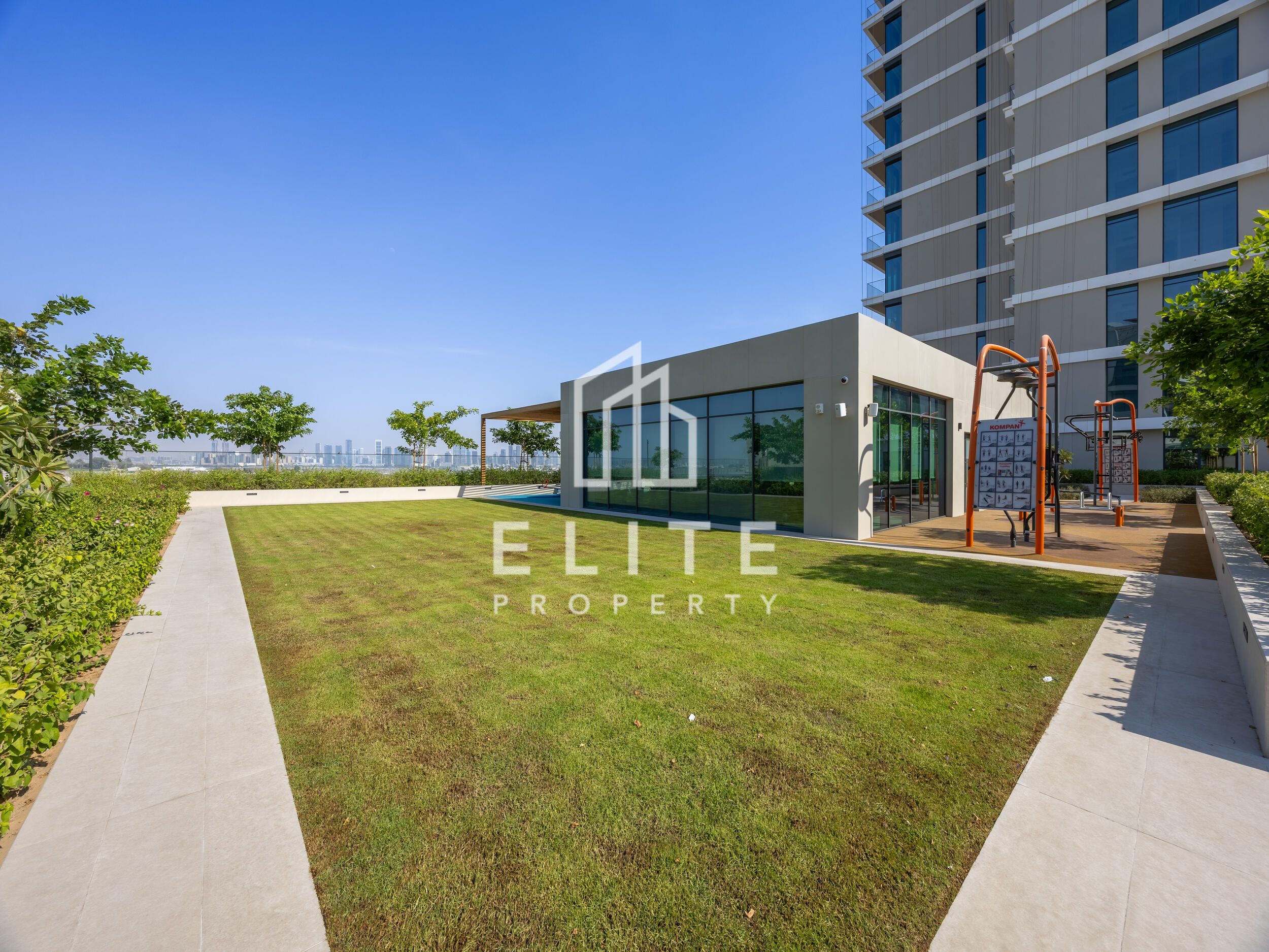 STUNNING GOLF VIEW| AVAILABLE SOON| FLEXIBLE TERMS