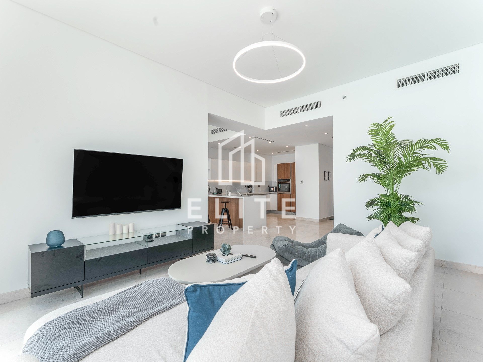 Luxury Waterfront 1BR | With direct Pool Access