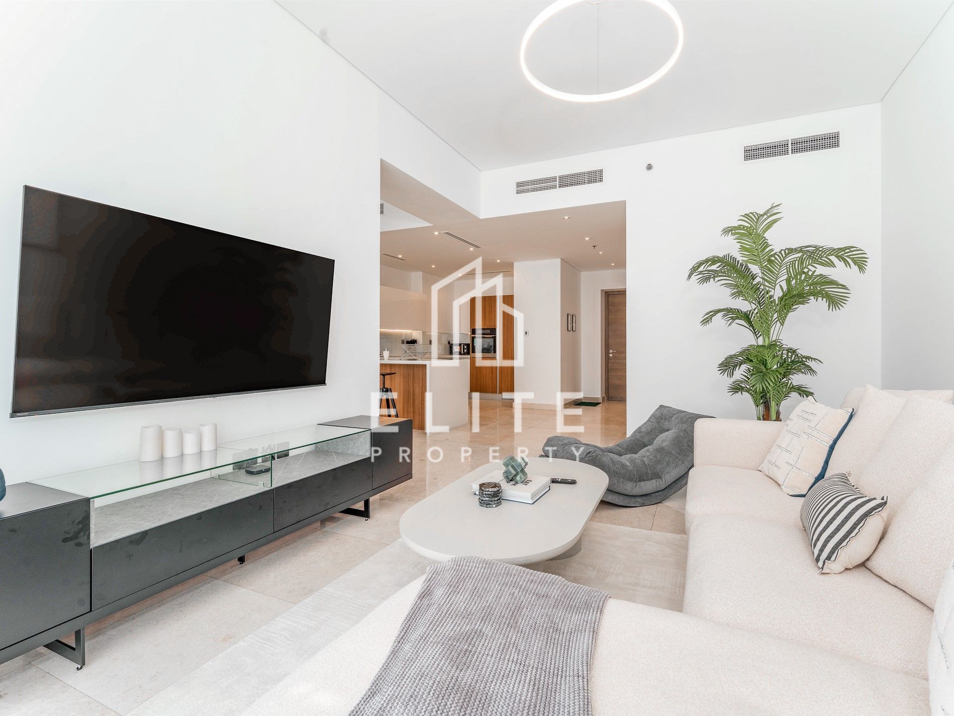 Luxury Waterfront 1BR | With direct Pool Access