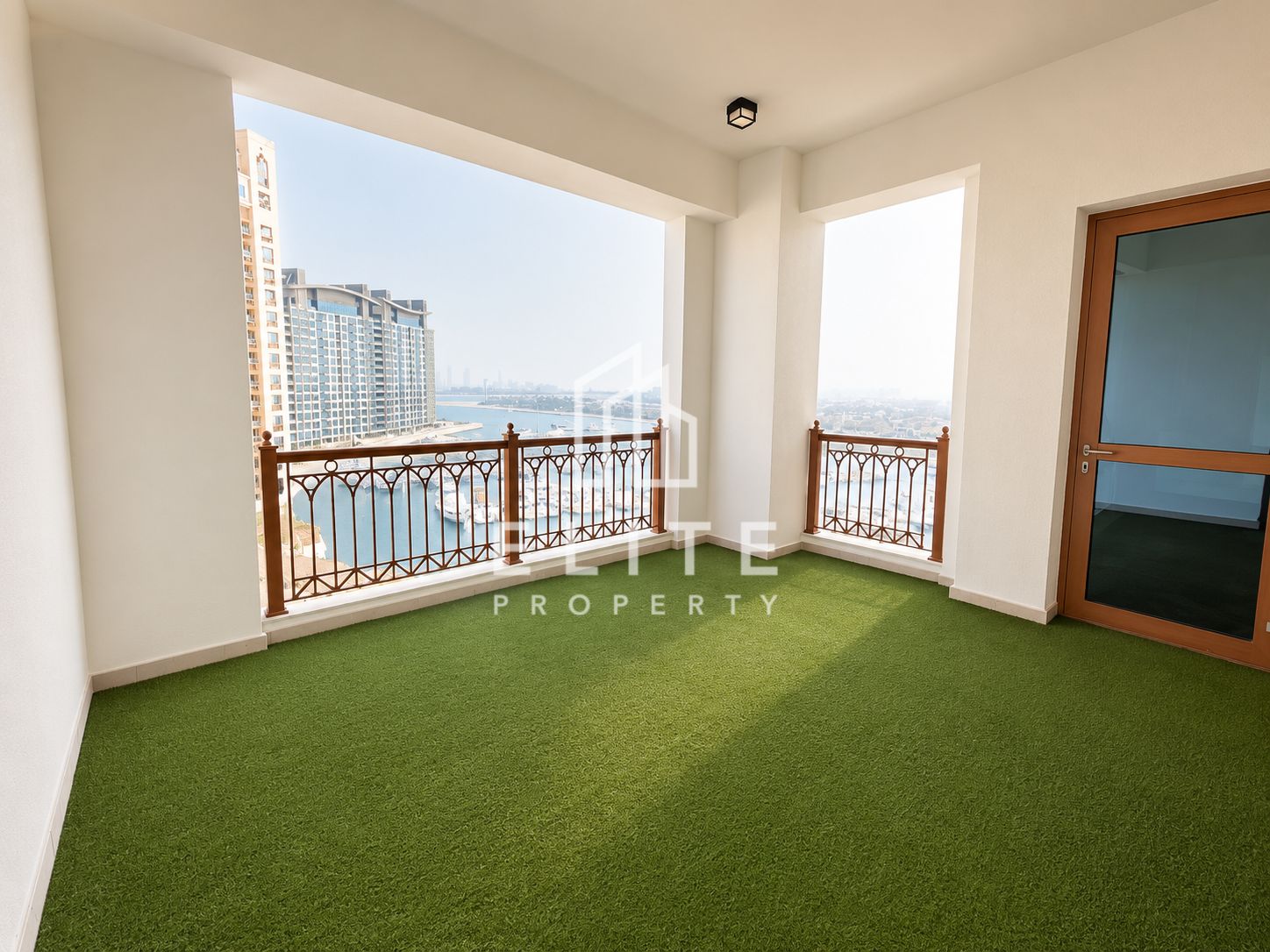 Fully Upgraded | Vacant | Sea View