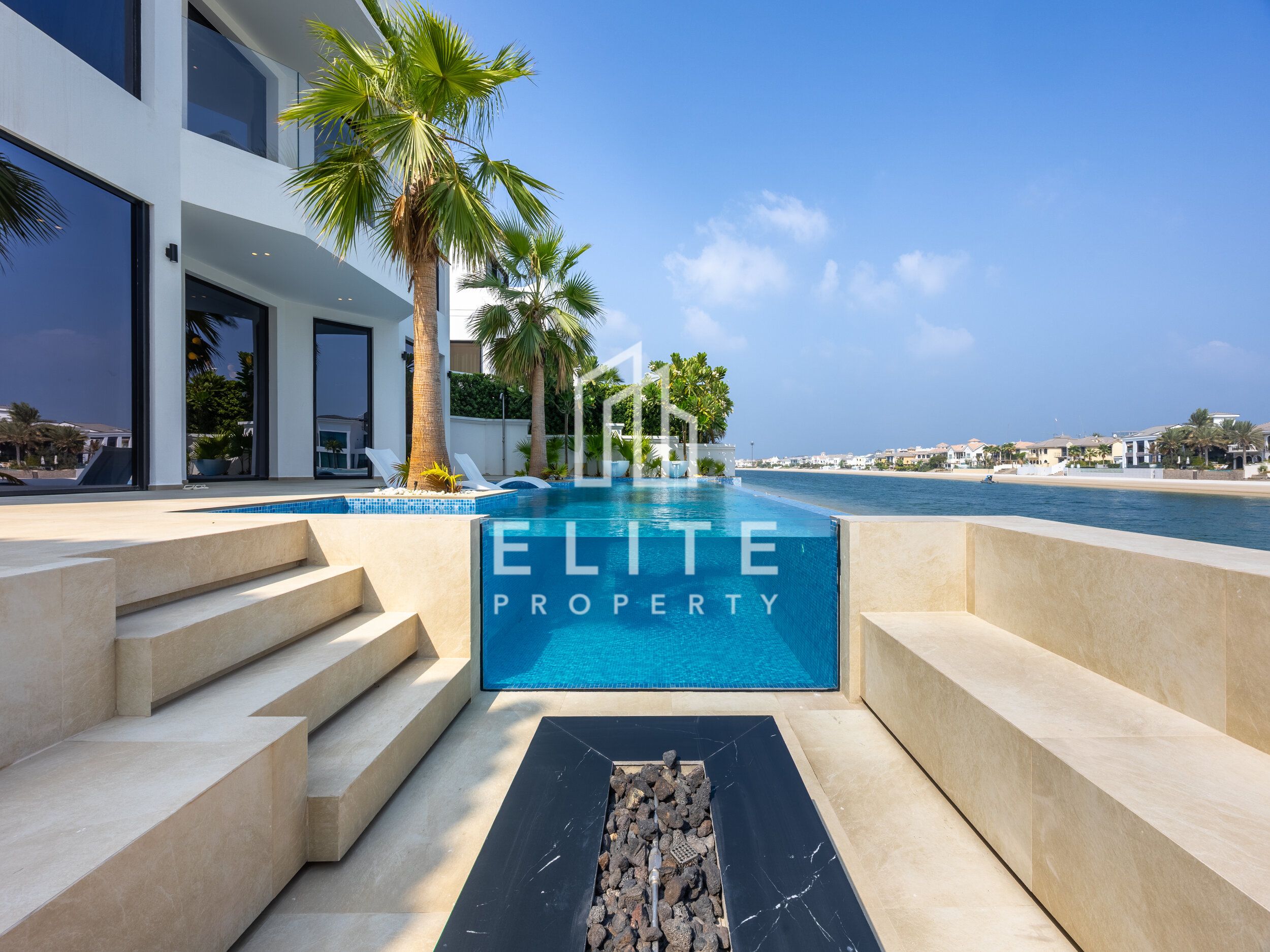 FULLY UPGRADED | EXTENDED PLOT | VACANT