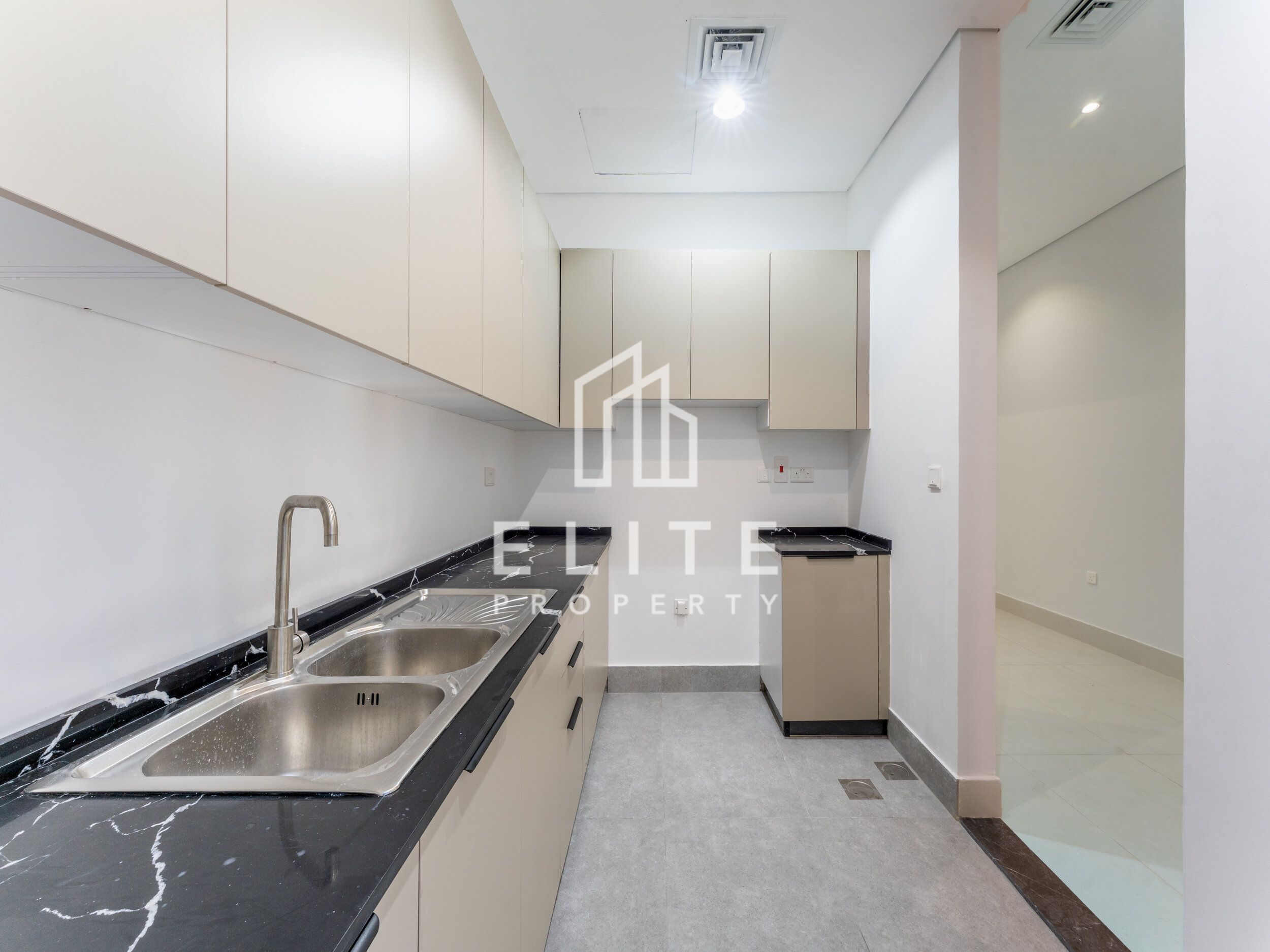 5 TOWNHOUSES | FULLY RENTED | BURJ KHALIFA VIEWS