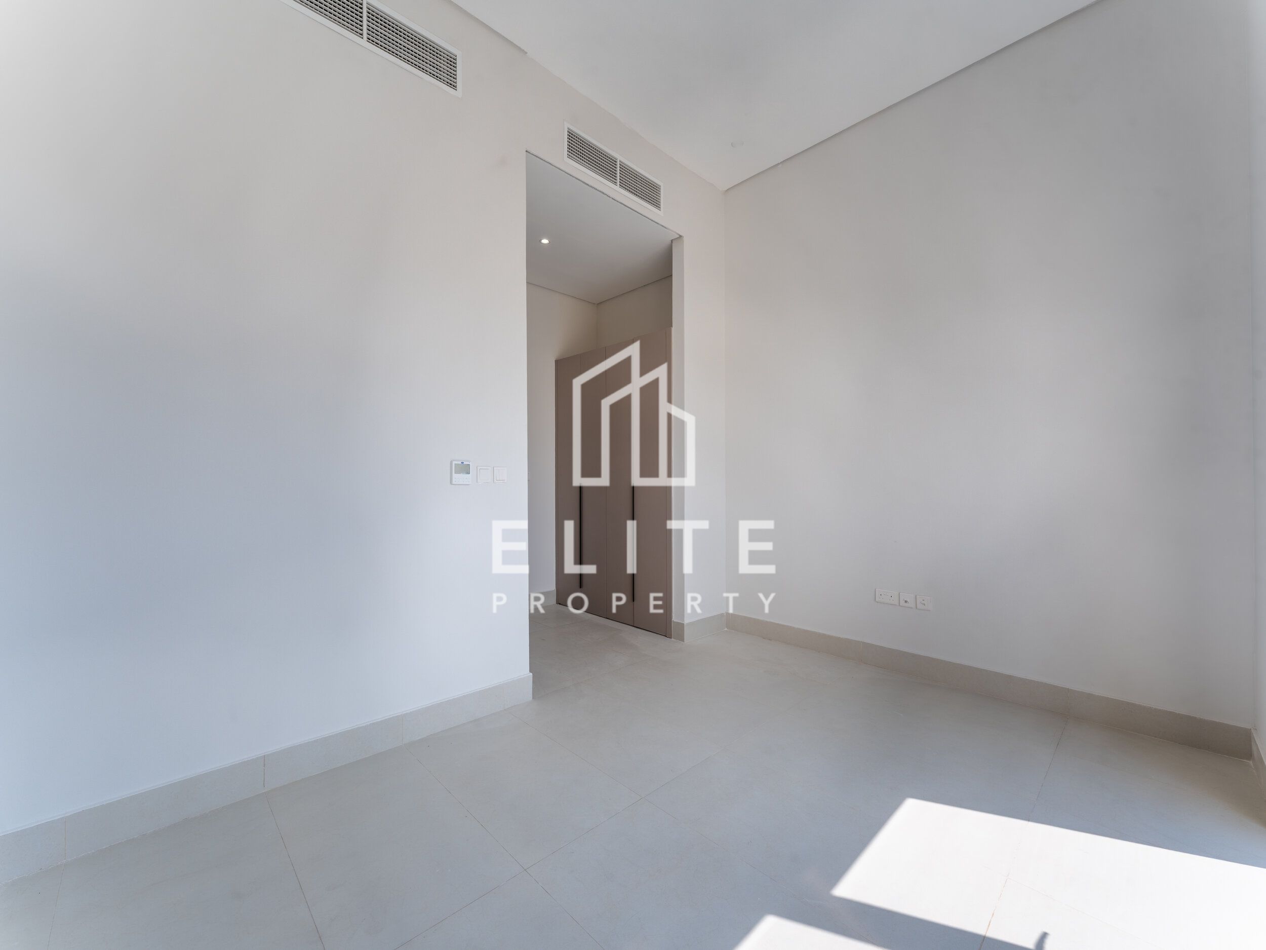 5 TOWNHOUSES | FULLY RENTED | BURJ KHALIFA VIEWS