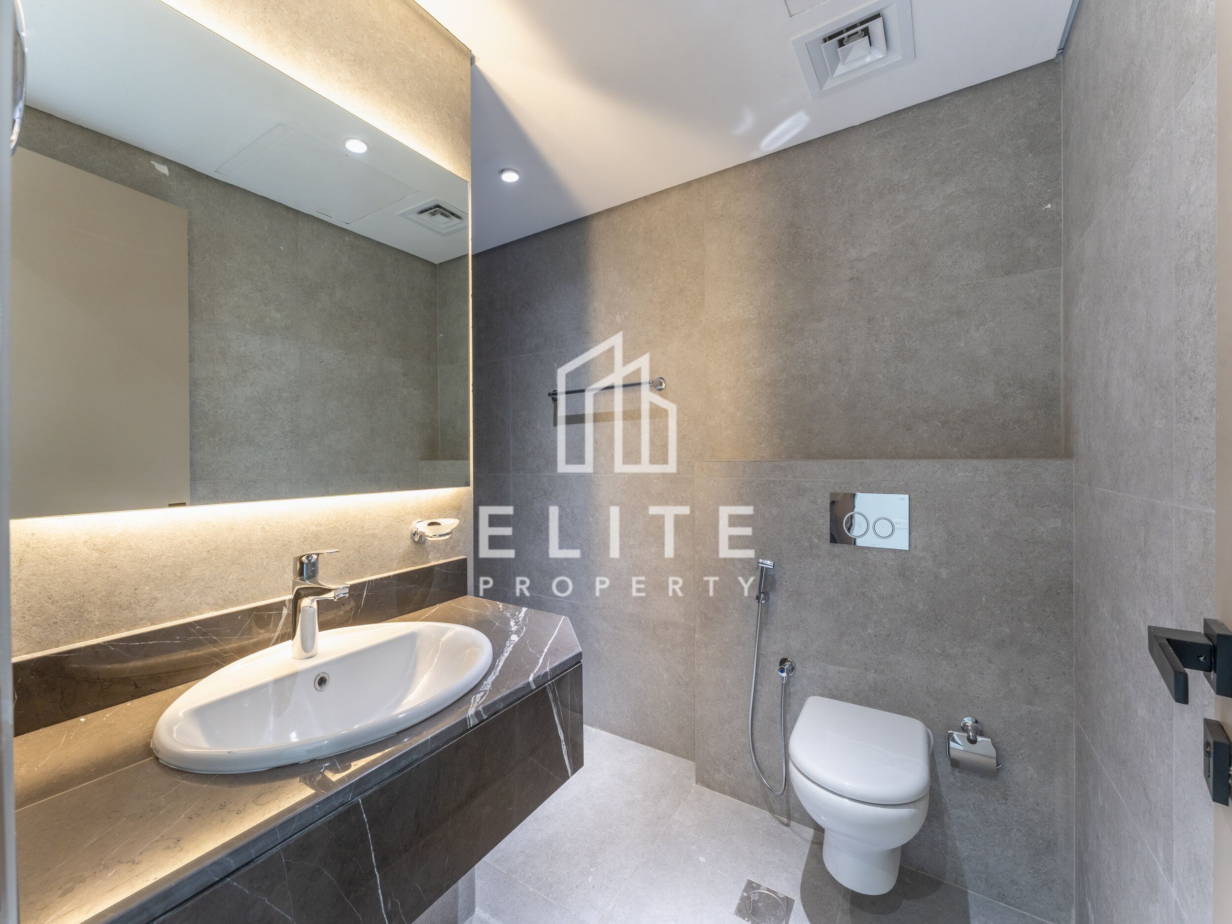 5 TOWNHOUSES | FULLY RENTED | BURJ KHALIFA VIEWS
